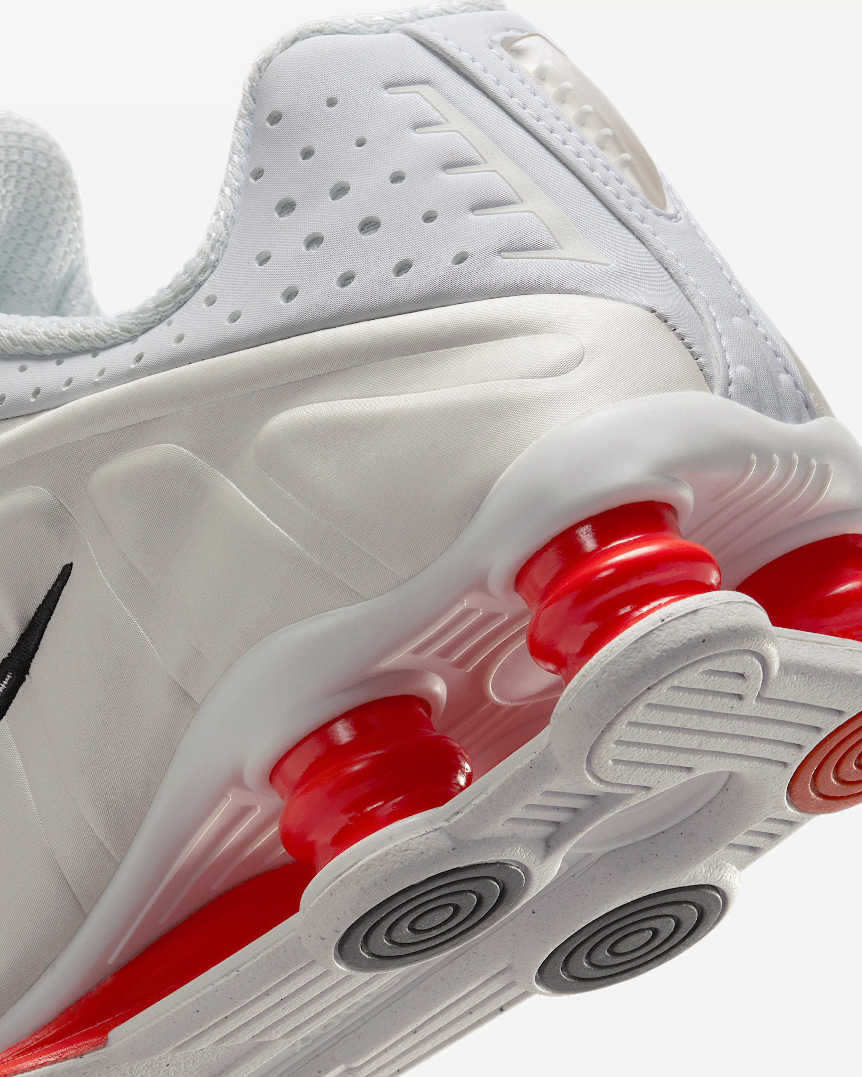 Nike Shox R4 Women's Shoes - 8