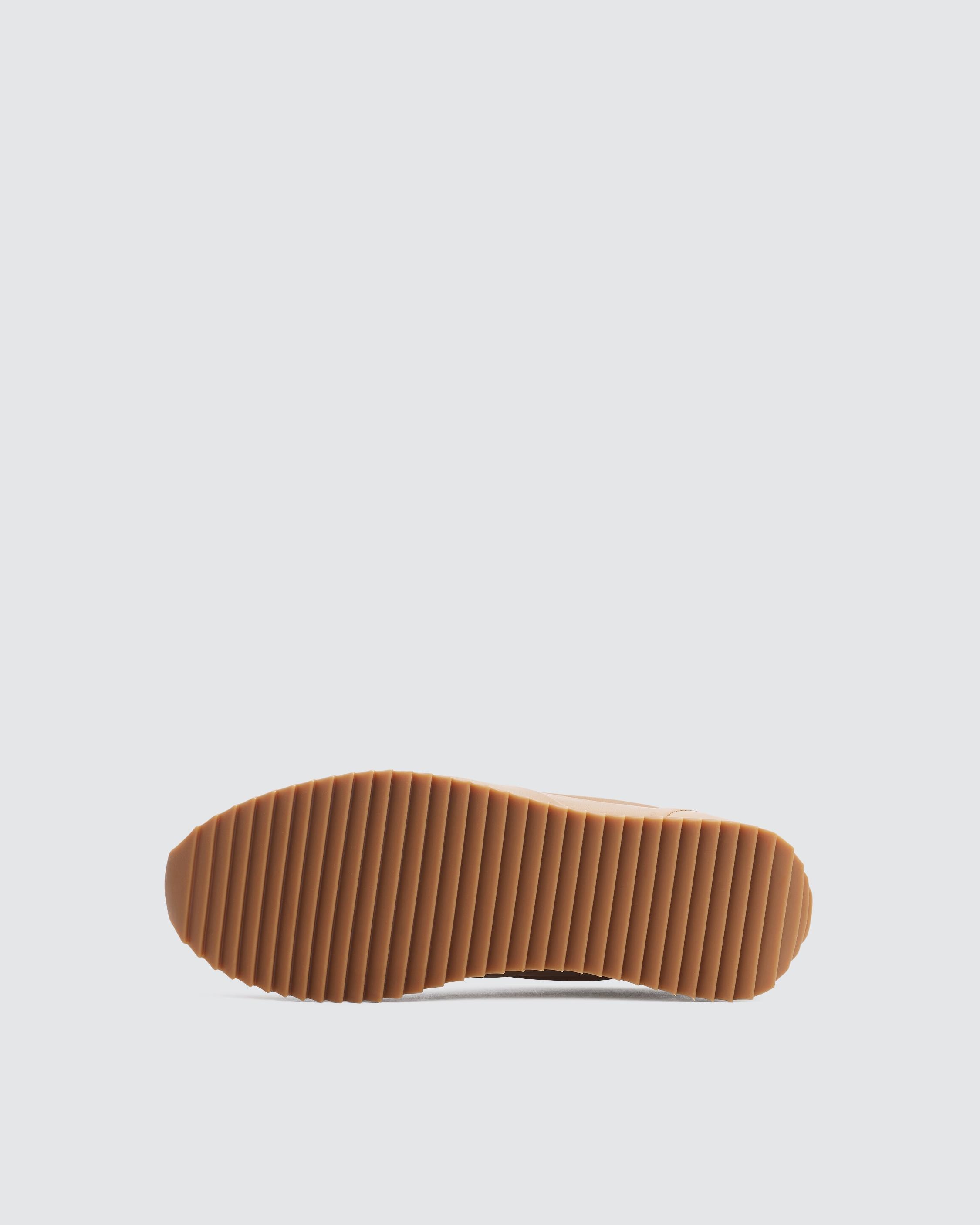 Retro Runner - Leather
Low Top Sneaker - 5