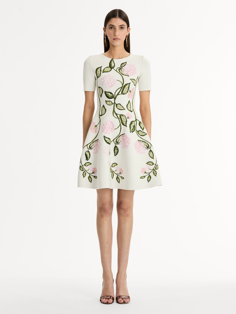 Oscar de la Renta PORCELAIN FLOWER JACQUARD DRESS outlook