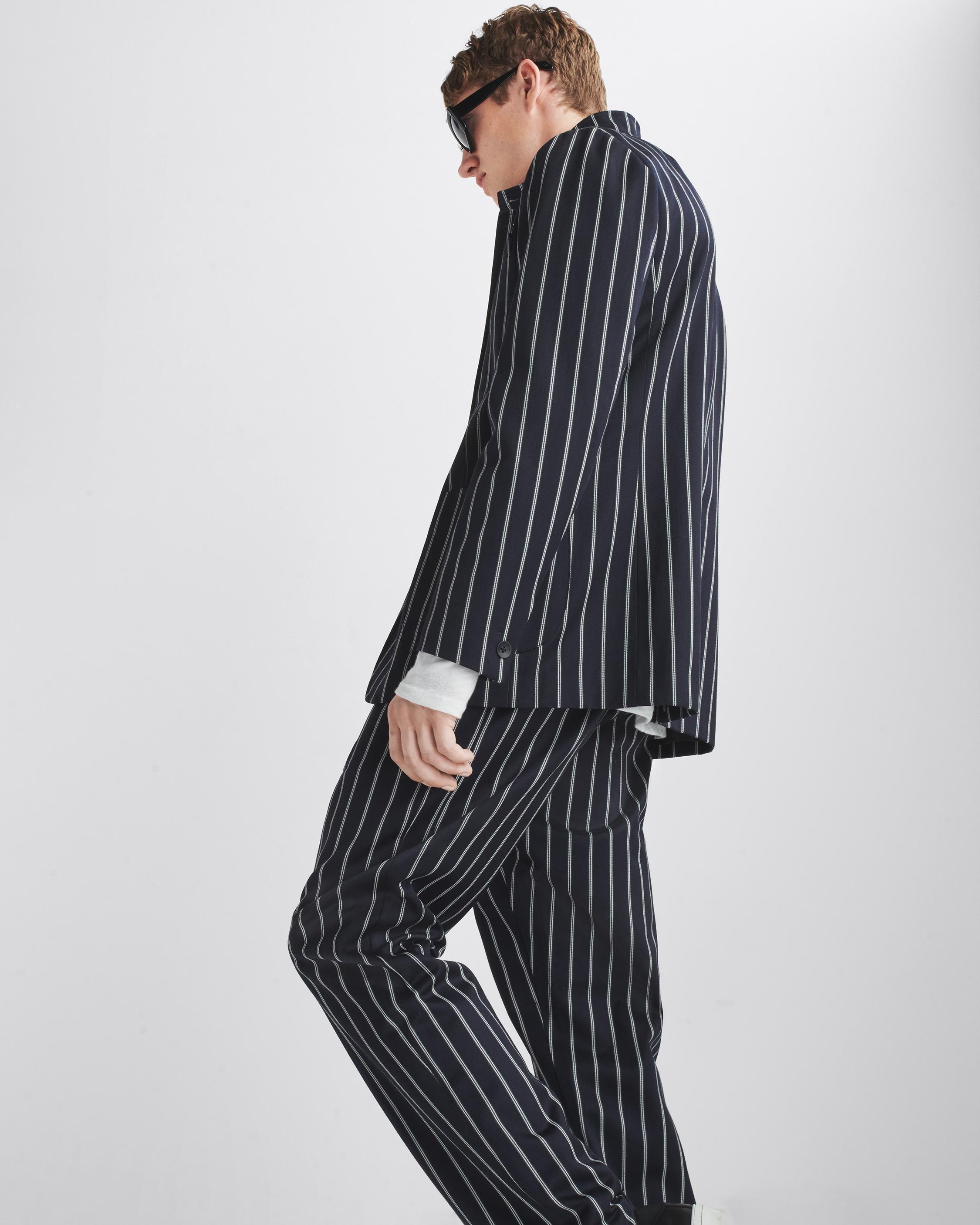 Shift Wool Trouser
Straight Fit - 6