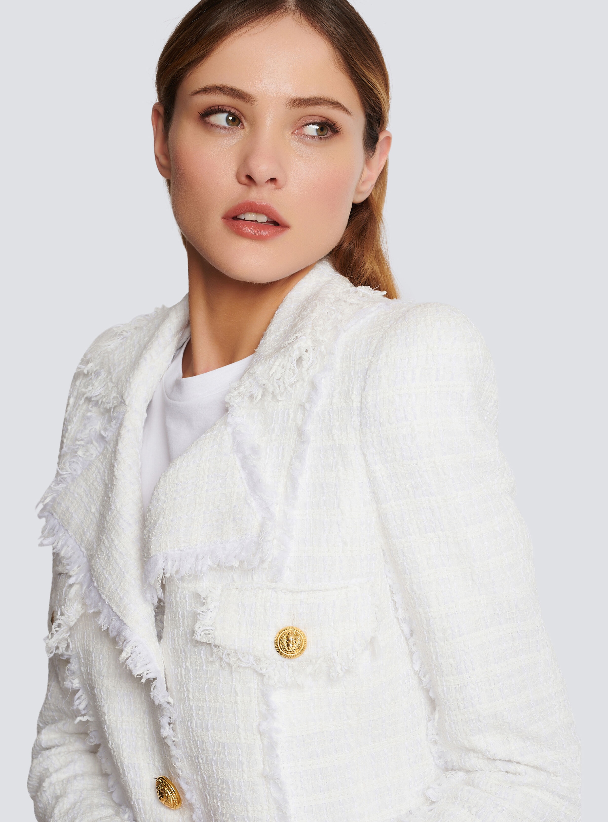 Cropped fringed tweed jacket - 9