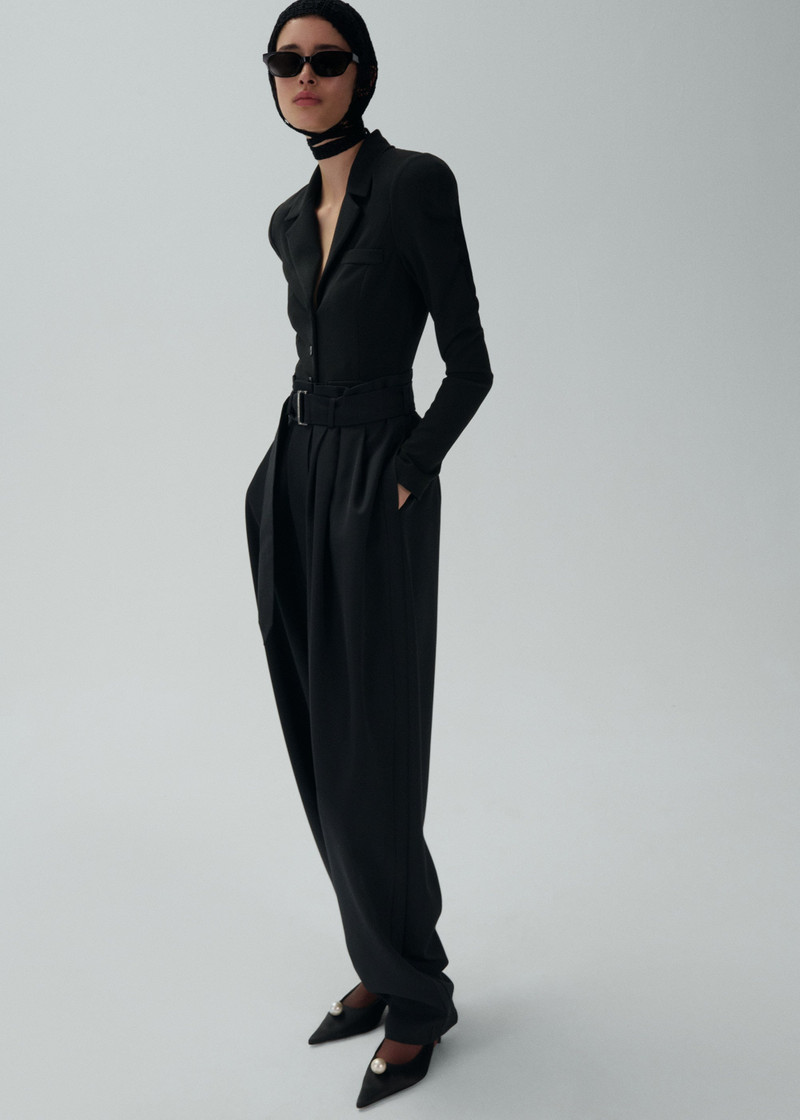 MAGDA BUTRYM Wide belted tapered trousers in black outlook