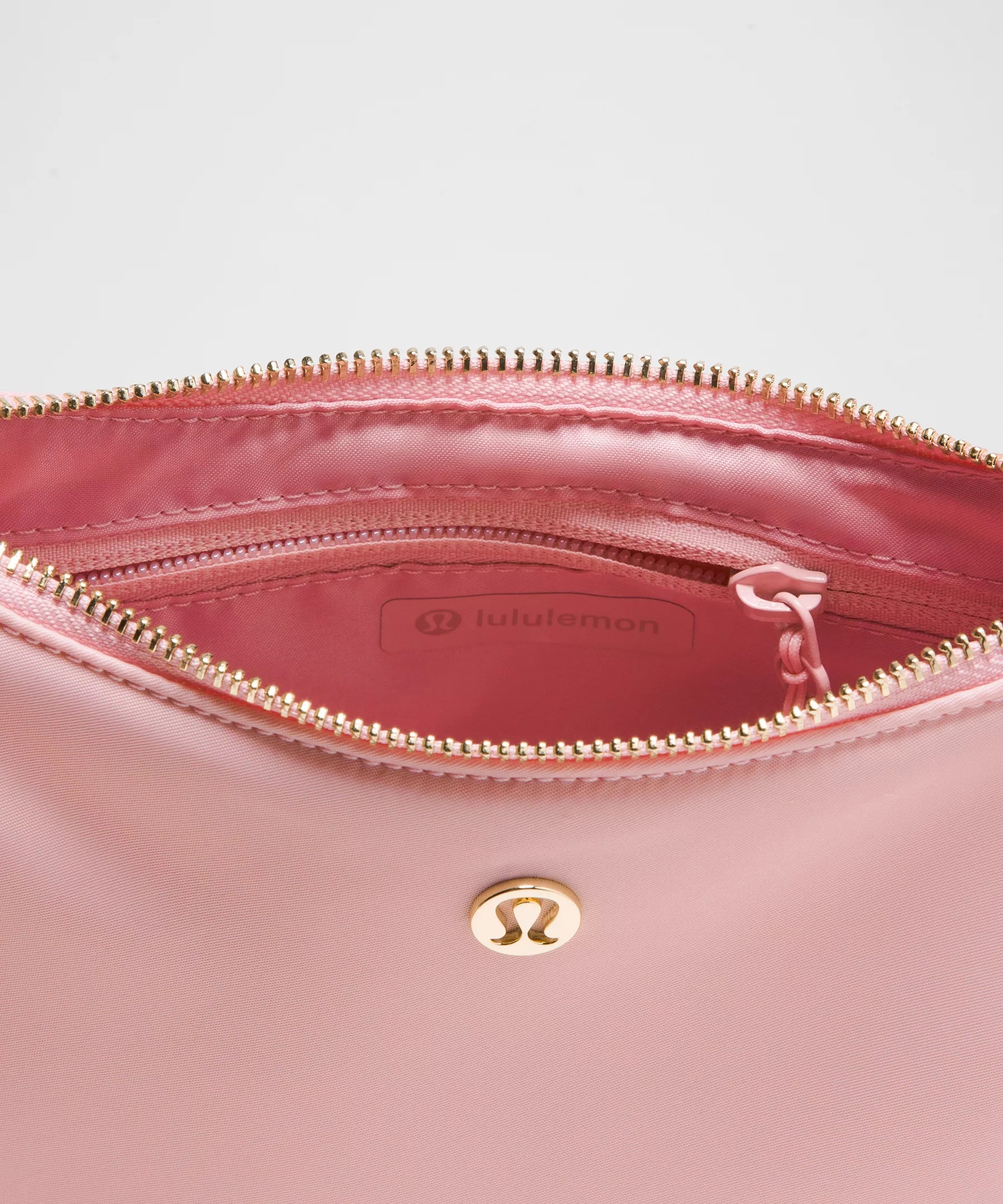 City Essentials Small Shoulder Bag 3L - 4