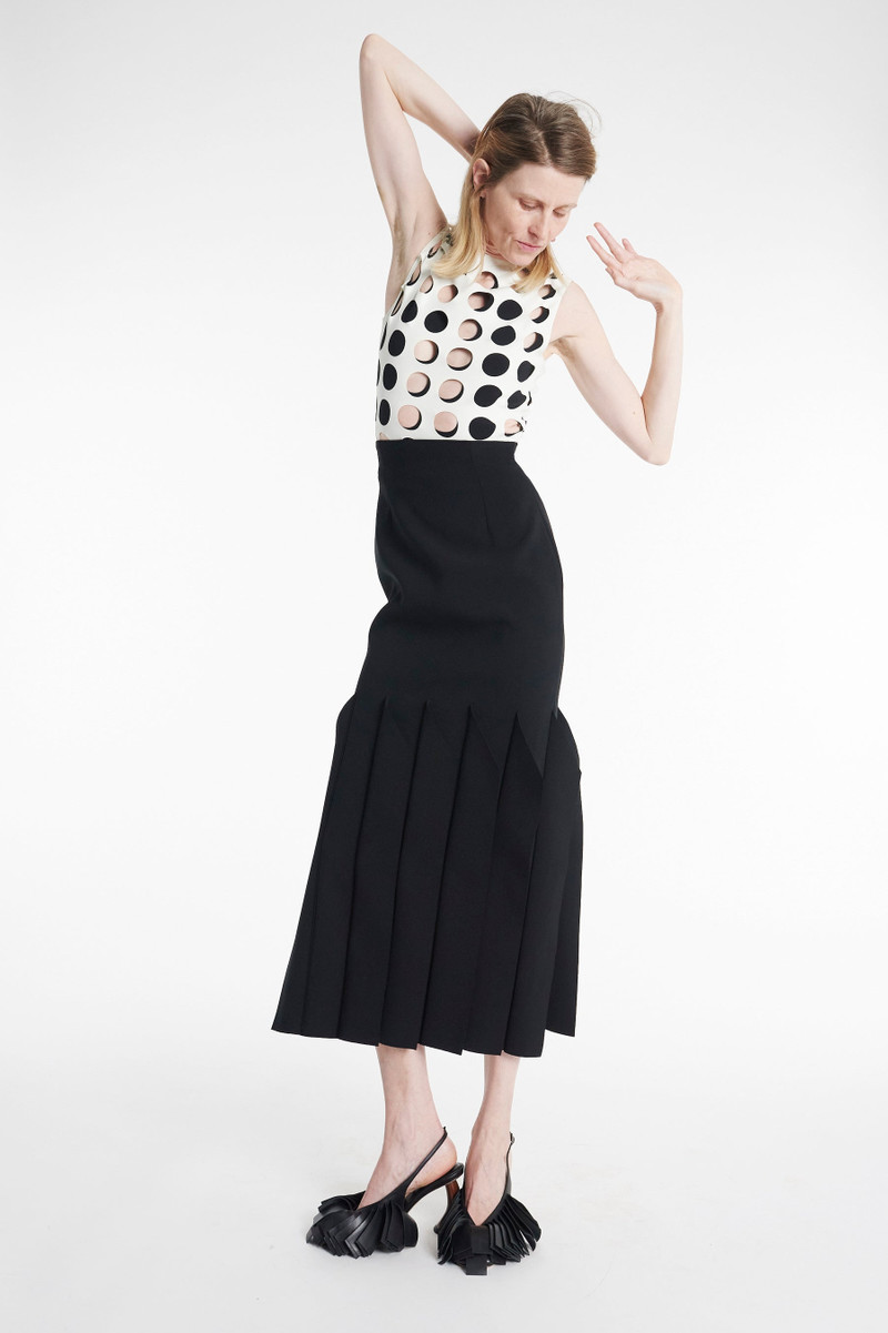 TOP WITH LAYERED CIRCULAR CUTOUTS WHITE BLACK 3