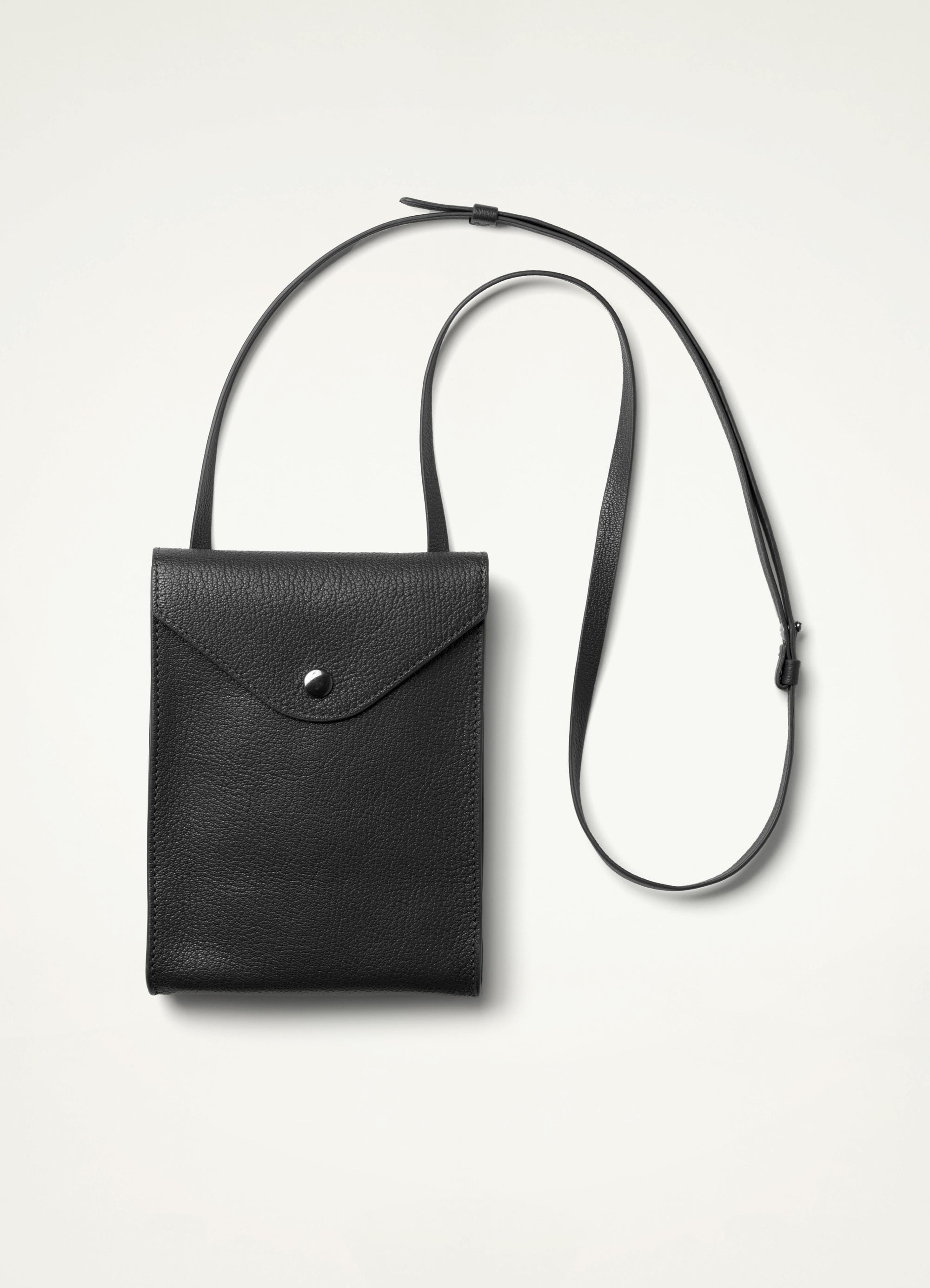ENVELOPPE WITH STRAP
GOAT LEATHER - 1