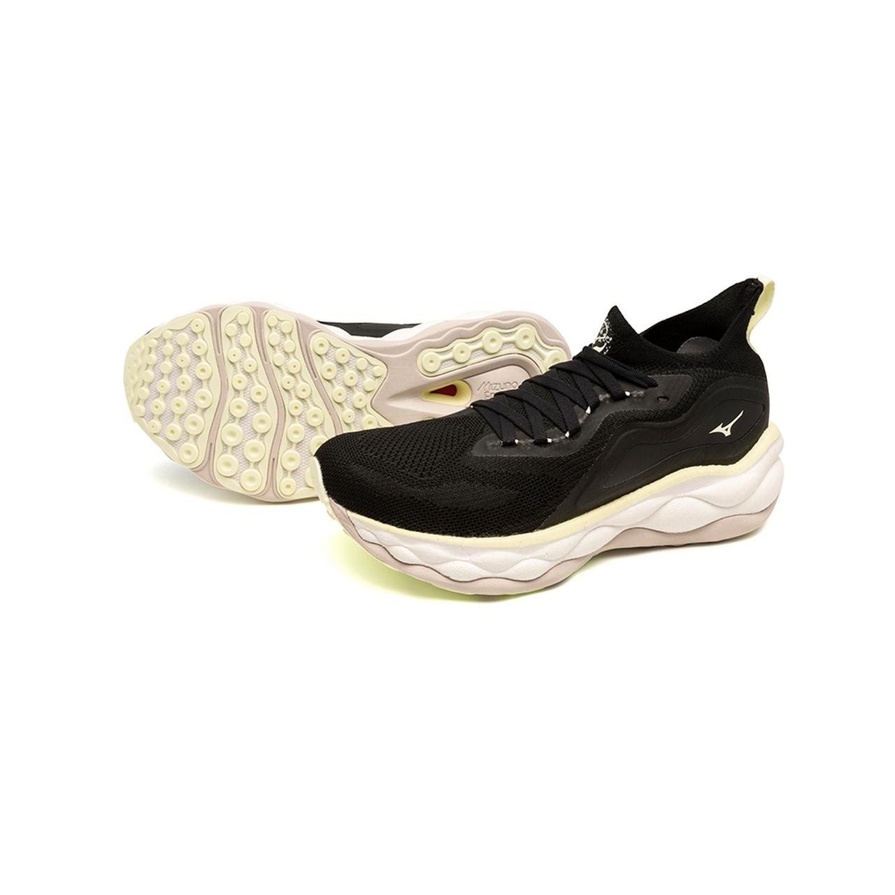 Women's Wave Neo Ultra Running Shoe - 11