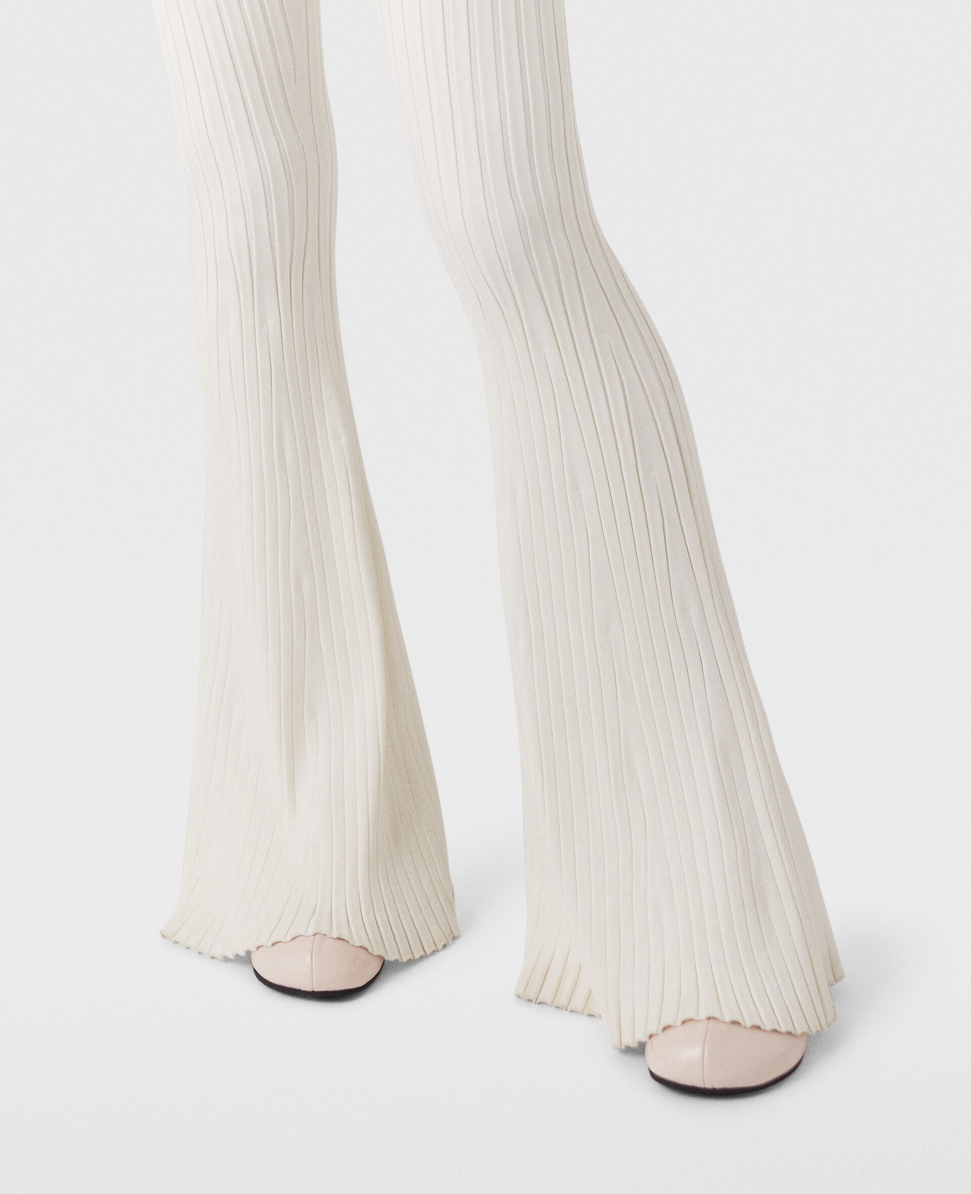 Ribbed Mid-Rise Flared Pants - 4