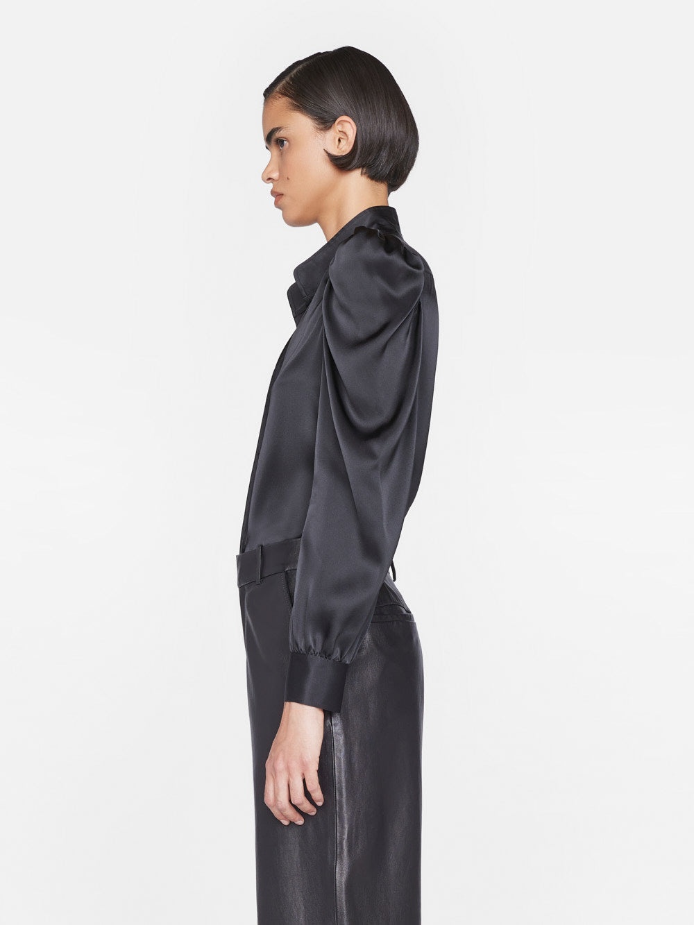 Gillian Long Sleeve Top in Noir - 7