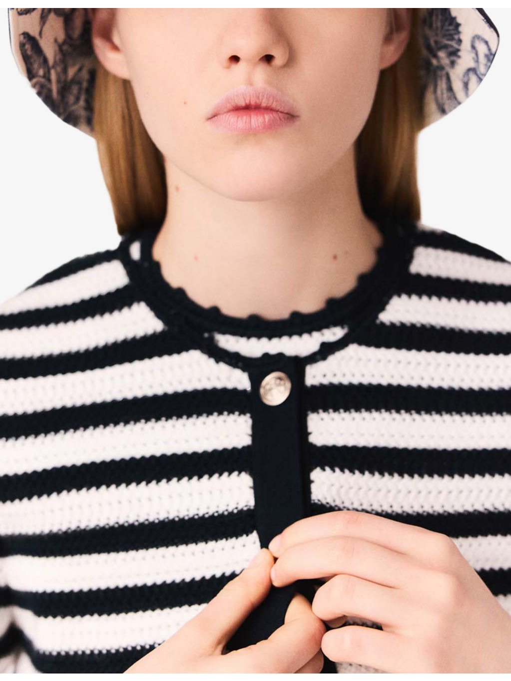 Round-Neck Striped Cropped Crochet Cardigan - 5
