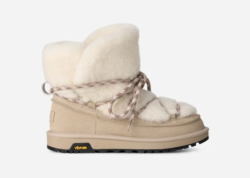 ® Women's Classic Tread Fluffed Boot Sheepskin in Moonlight - 1
