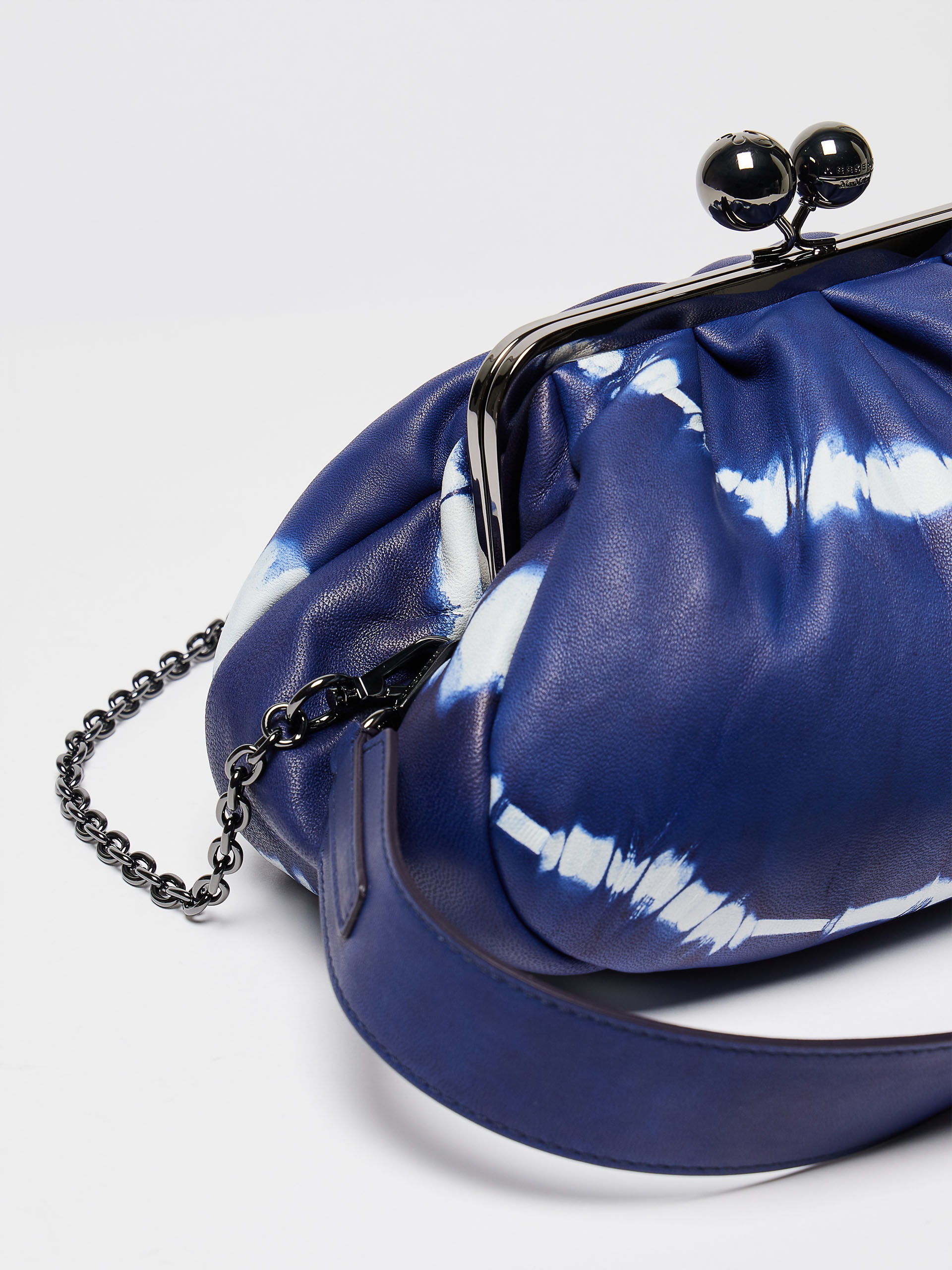 ESSENZA Medium Pasticcino Bag in nappa leather - 4