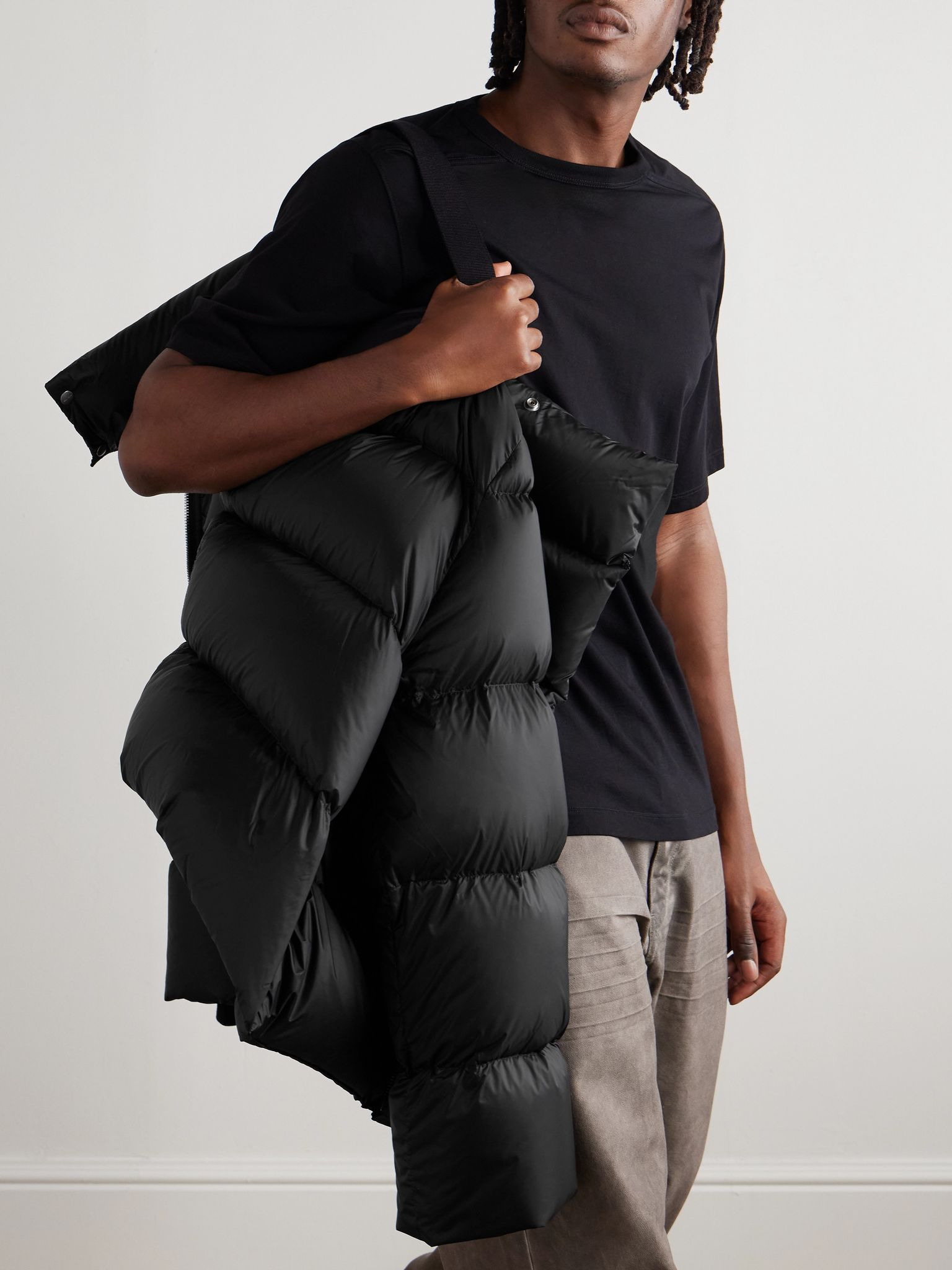 Turtle Cropped Quilted Recycled Shell Down Jacket Black - 7