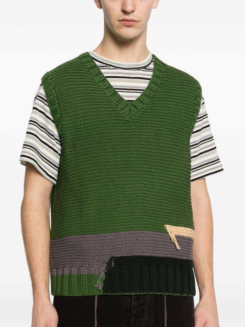 V-neck colour-block vest 5