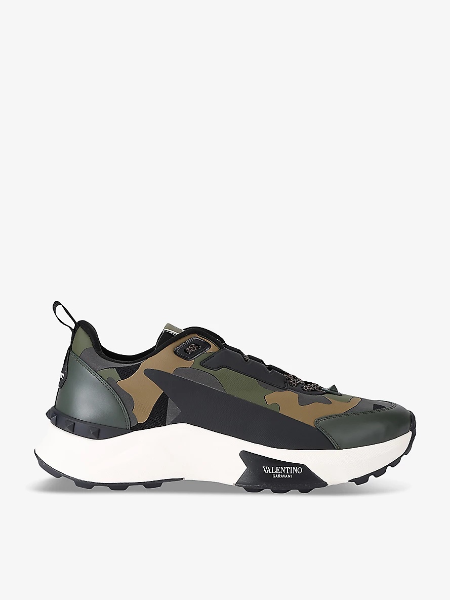 True Act brand-print camo mesh low-top trainers - 1