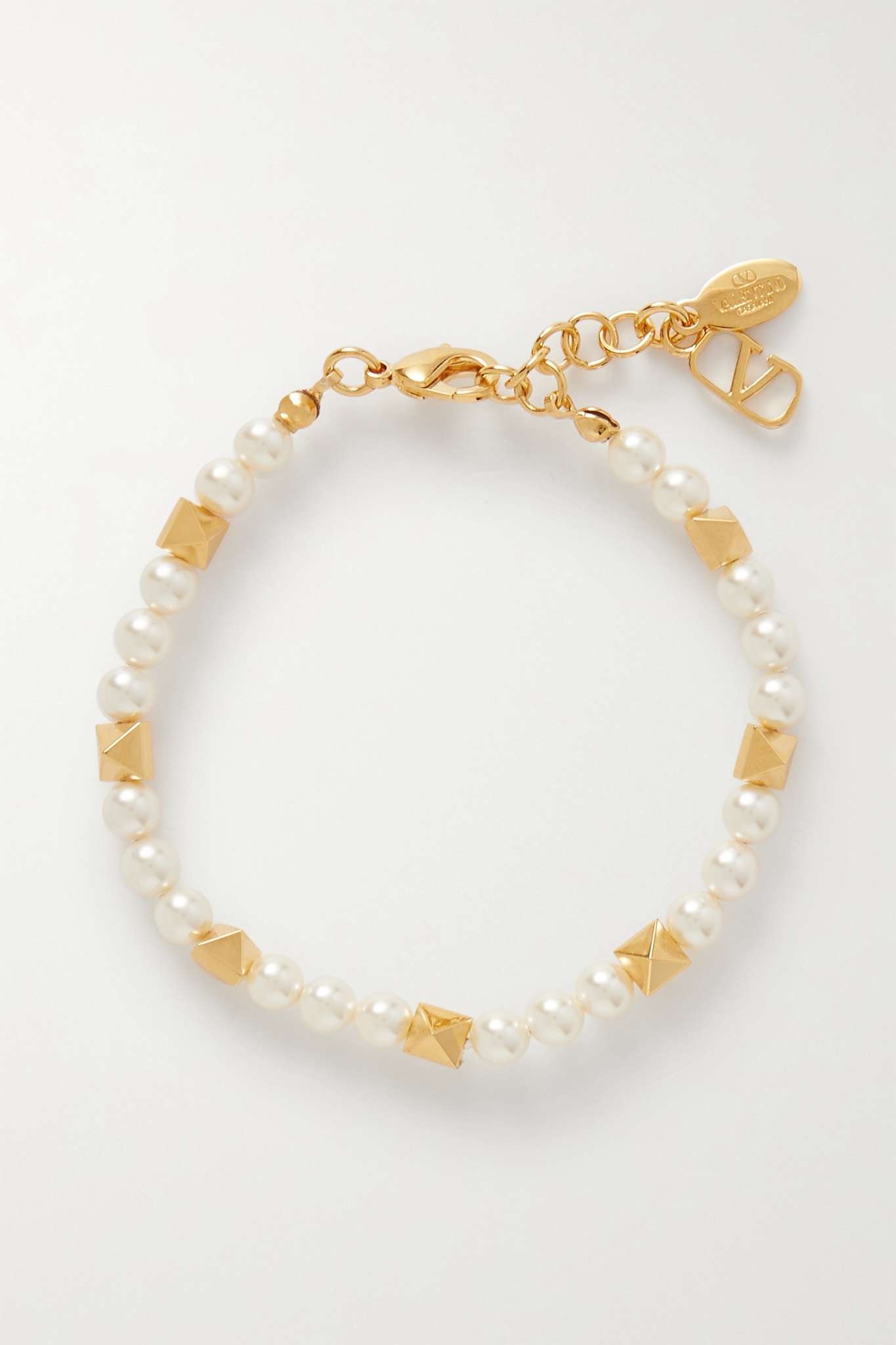 Rockstud gold-tone faux pearl bracelet - 1