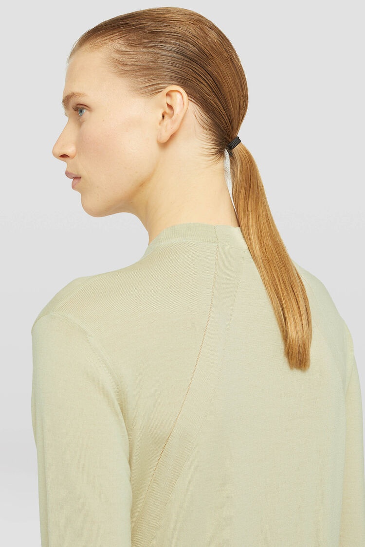 Lightweight Crew-Neck Sweater - 4