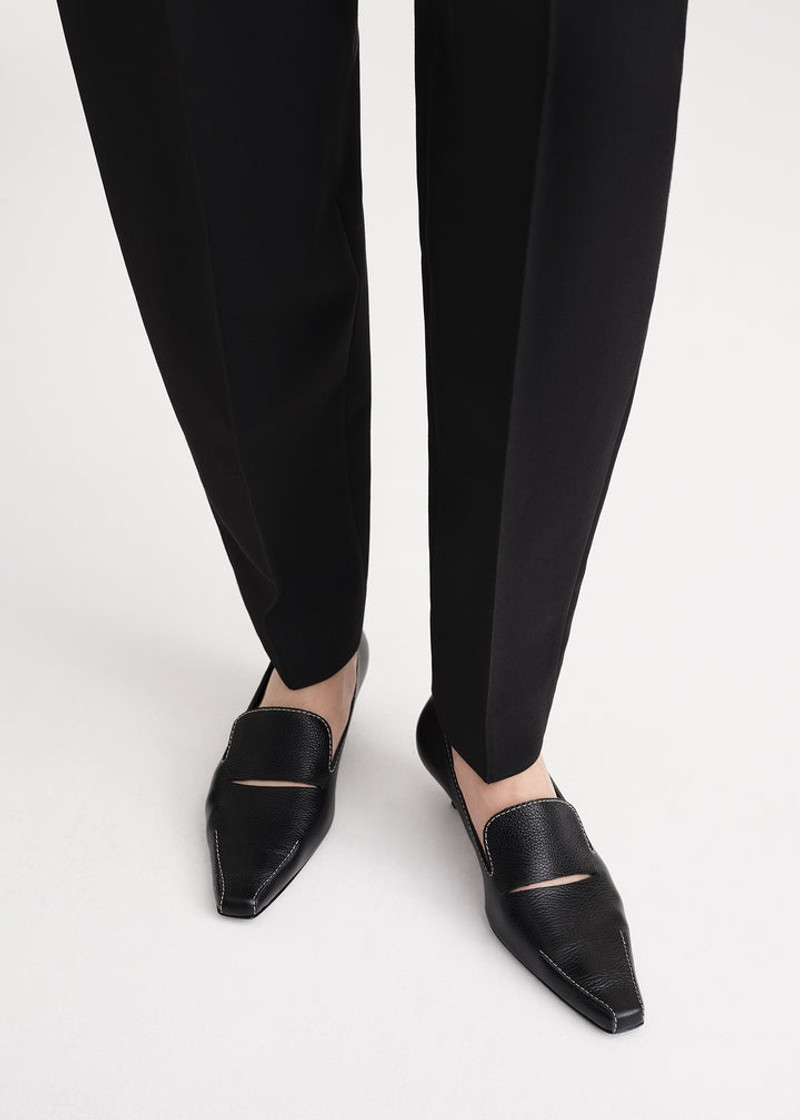 Totême The Cutout Kitten Loafer black outlook