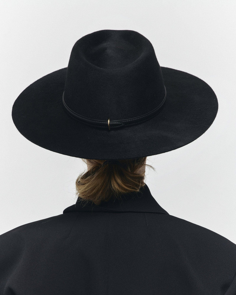 Beck Hat 4