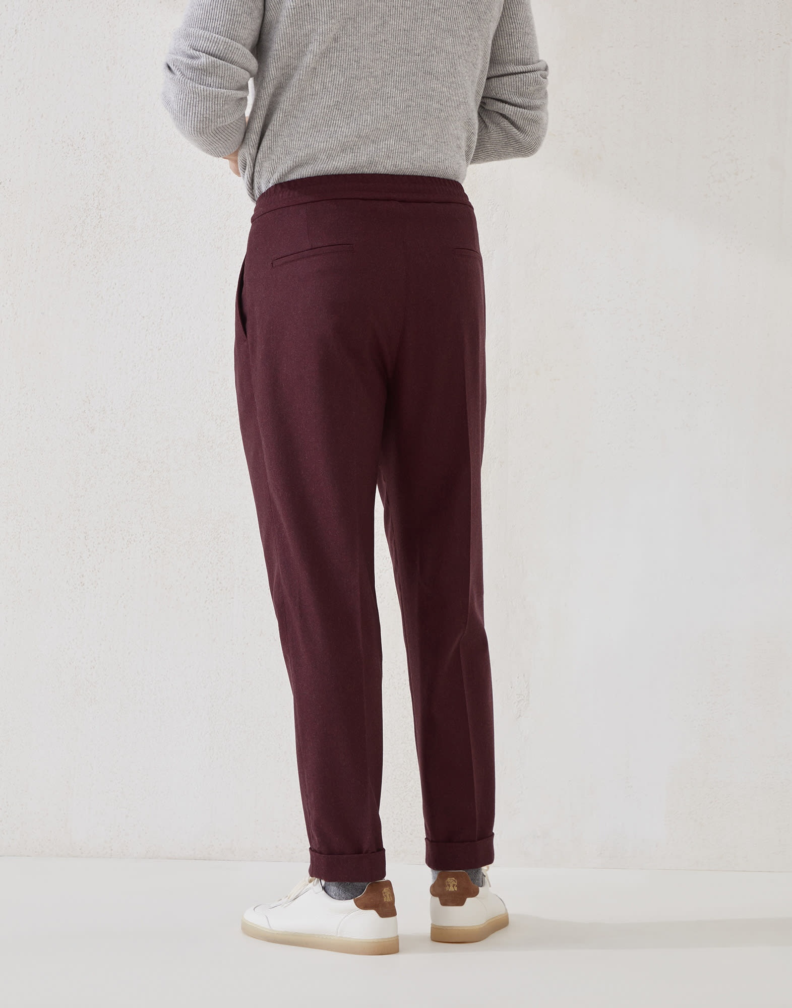 Virgin wool flannel leisure fit trousers with drawstring and double pleats - 2