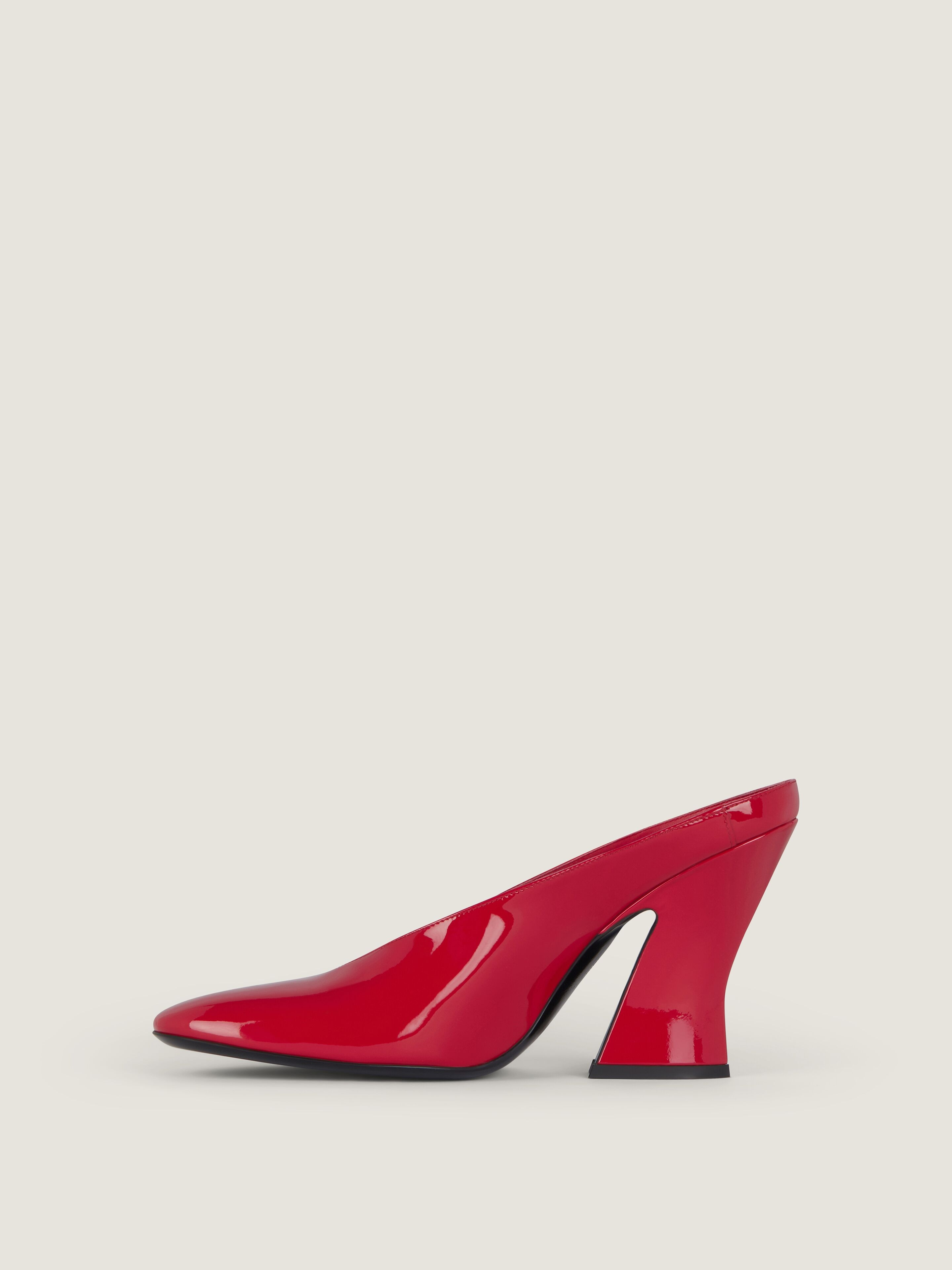 SCULPTED HEELED MULES IN PATENT LEATHER - 4