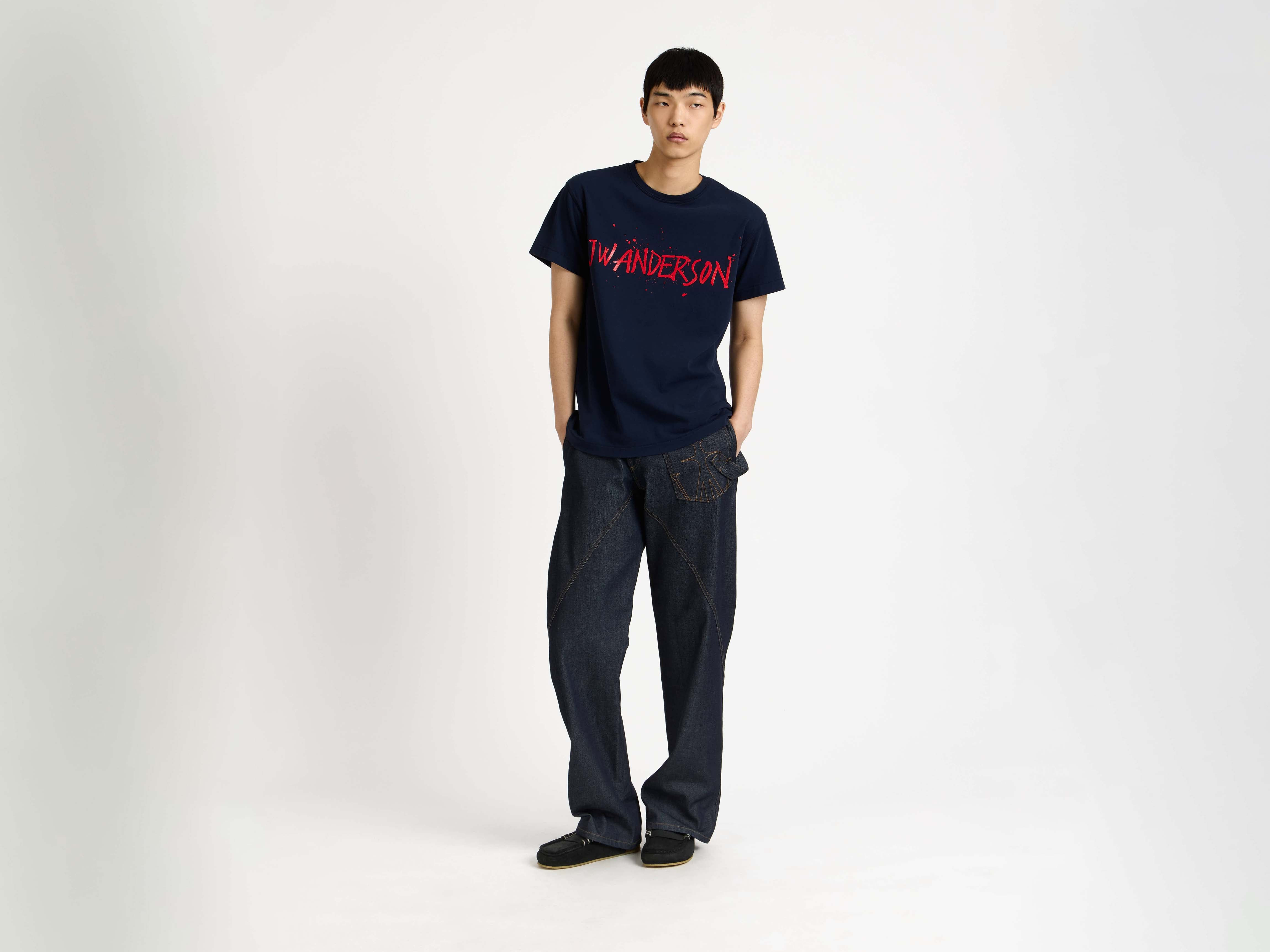 CIRCULAR T-SHIRT IN NAVY - 2