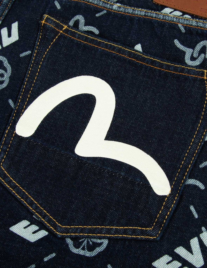 MONOGRAM PRINT DENIM SHORTS 7
