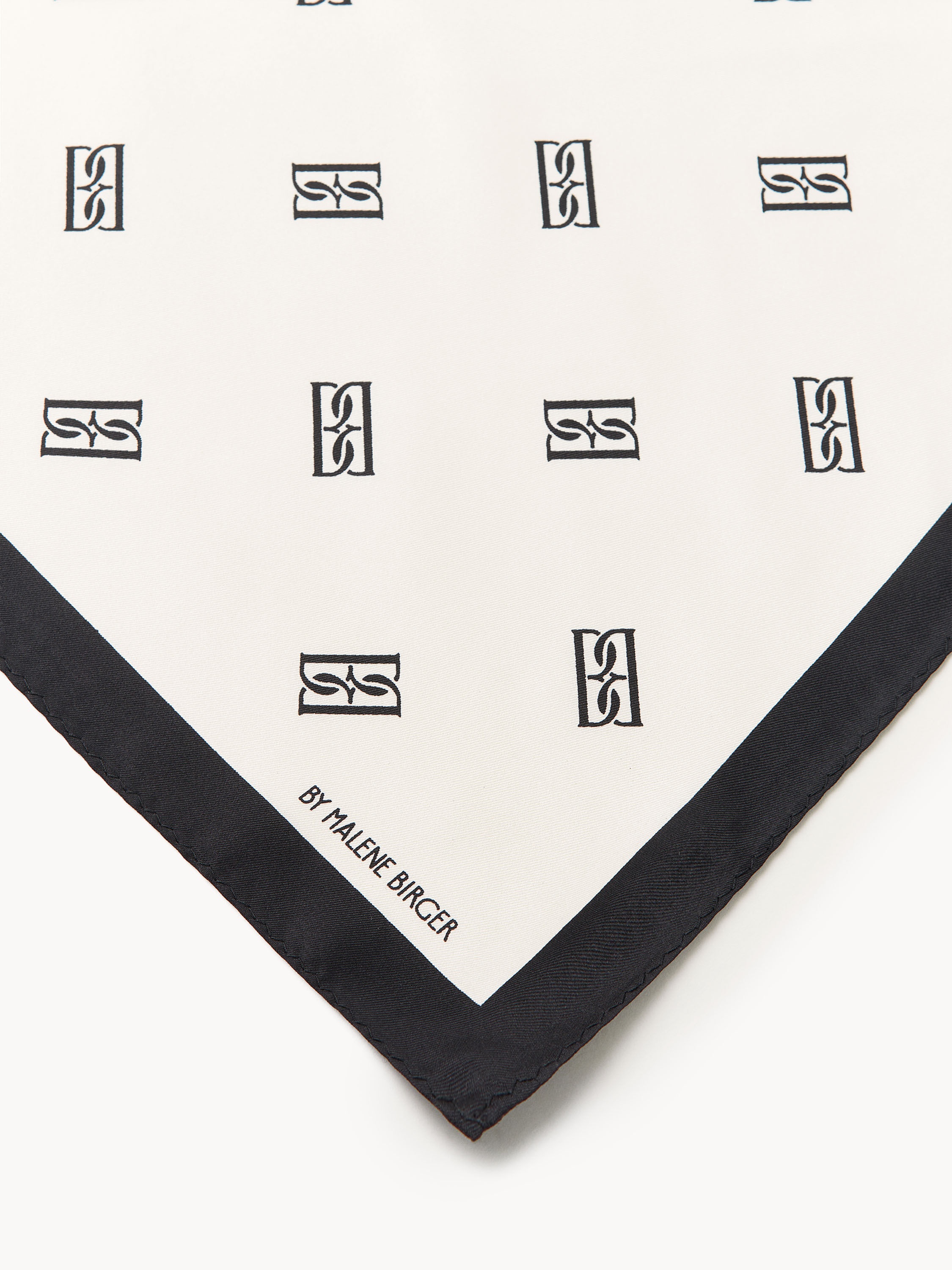 Monnas silk scarf - 3