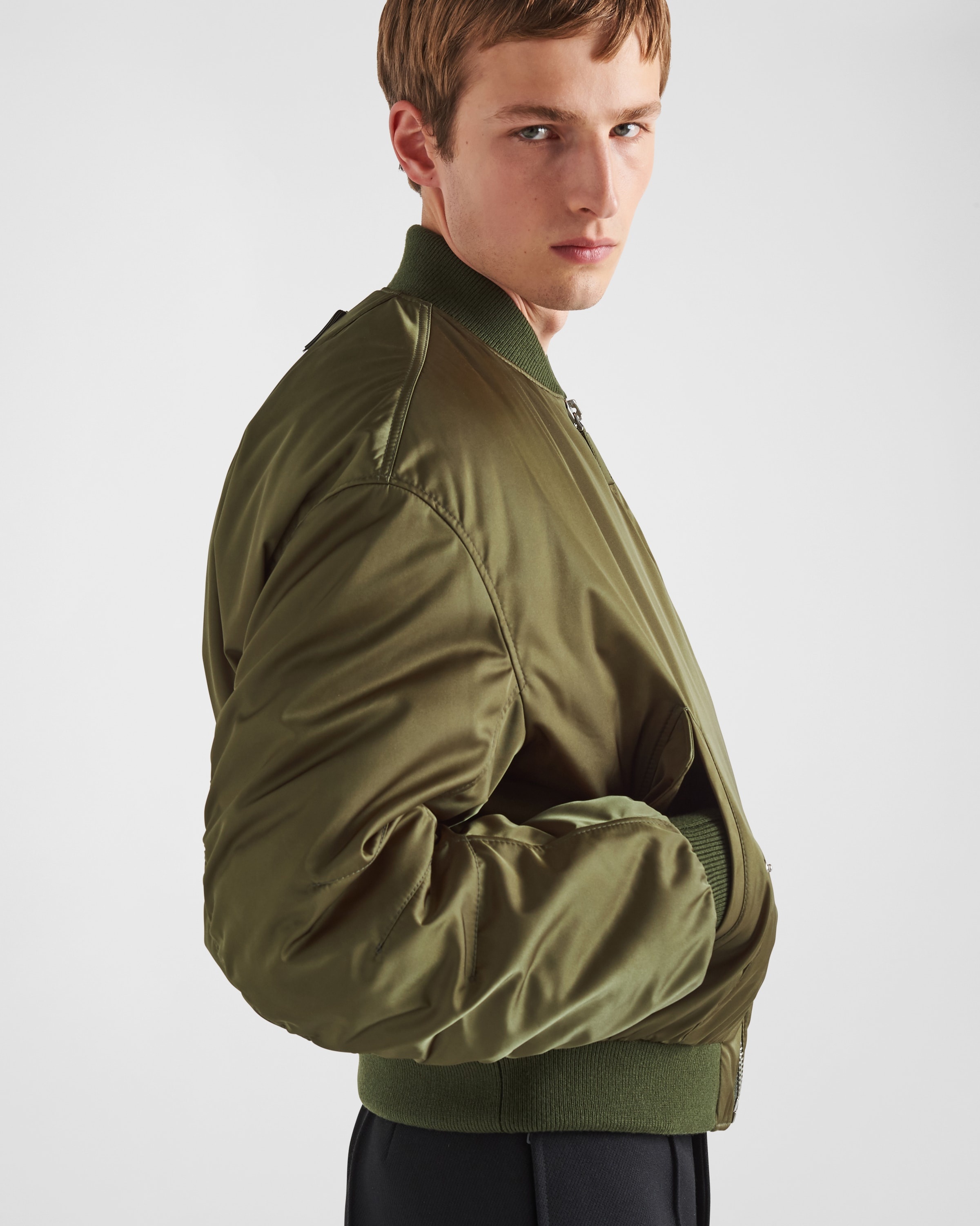 Cropped Re-Nylon down jacket - 3