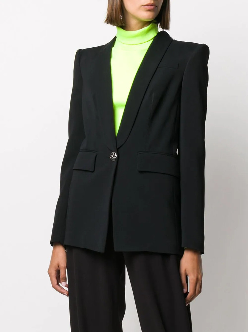 one-button blazer 4
