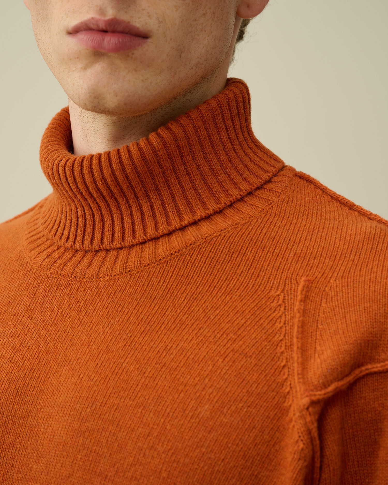 Lambswool GRS Turtleneck Knit - 5