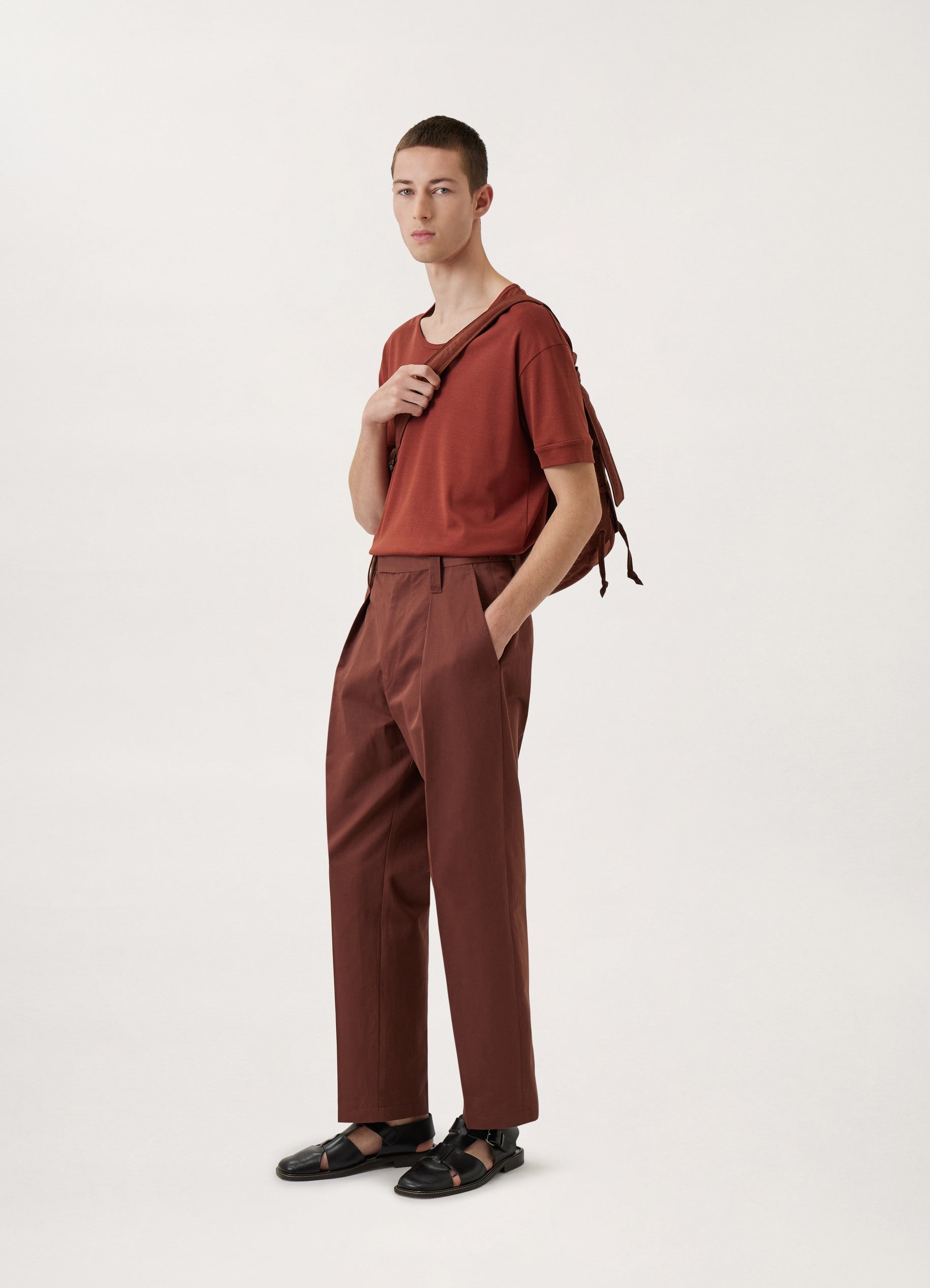 ONE PLEAT PANTS
COTTON LINEN - 8