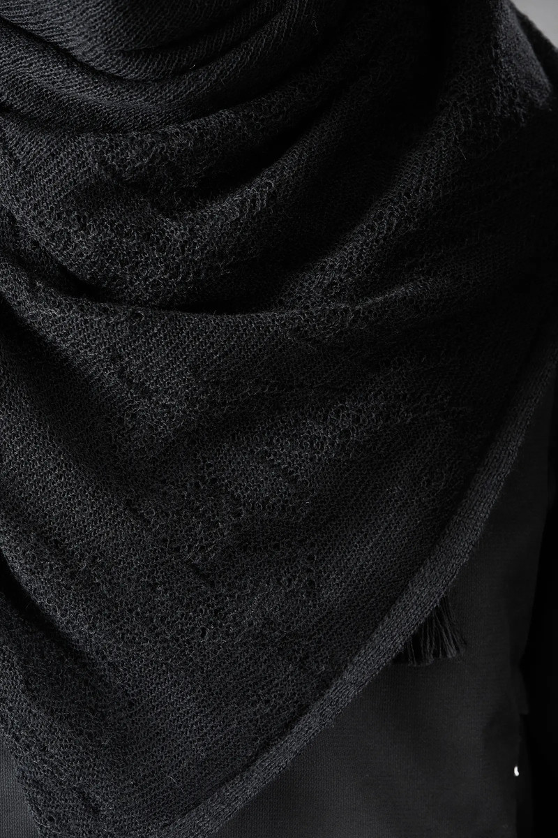 SM1-AK Baby Llama Shemagh 10