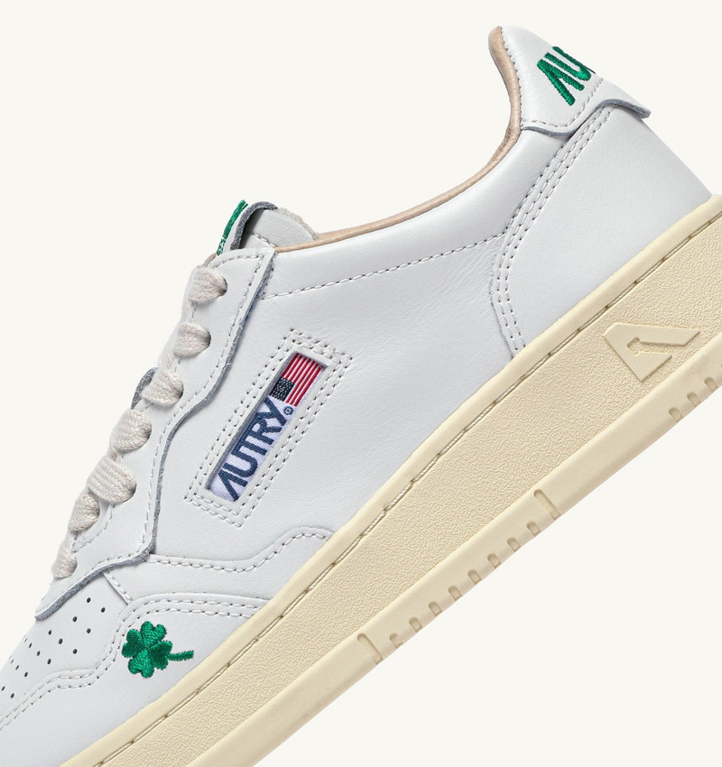 MEDALIST LOW ‘CLOVER’ SNEAKERS IN WHITE AND AMAZON LEATHER 6