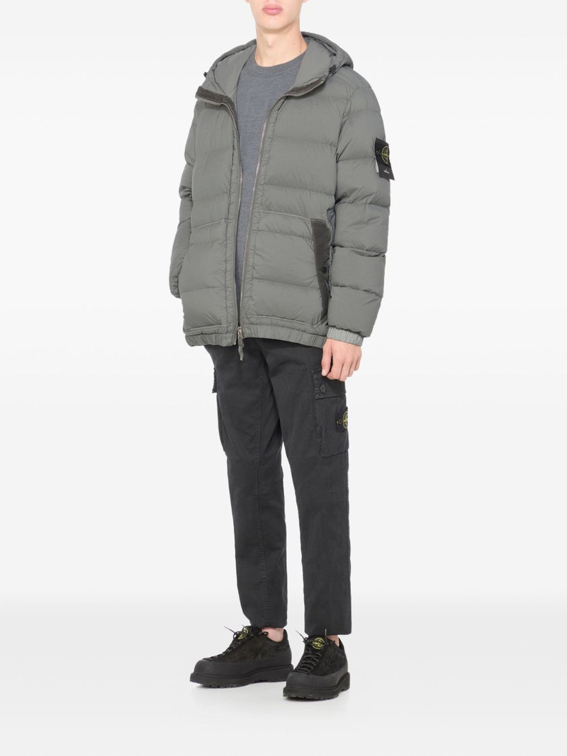 Stone Island 4100040 Seamless Tunnel Nylon Down-TC hooded jacket outlook