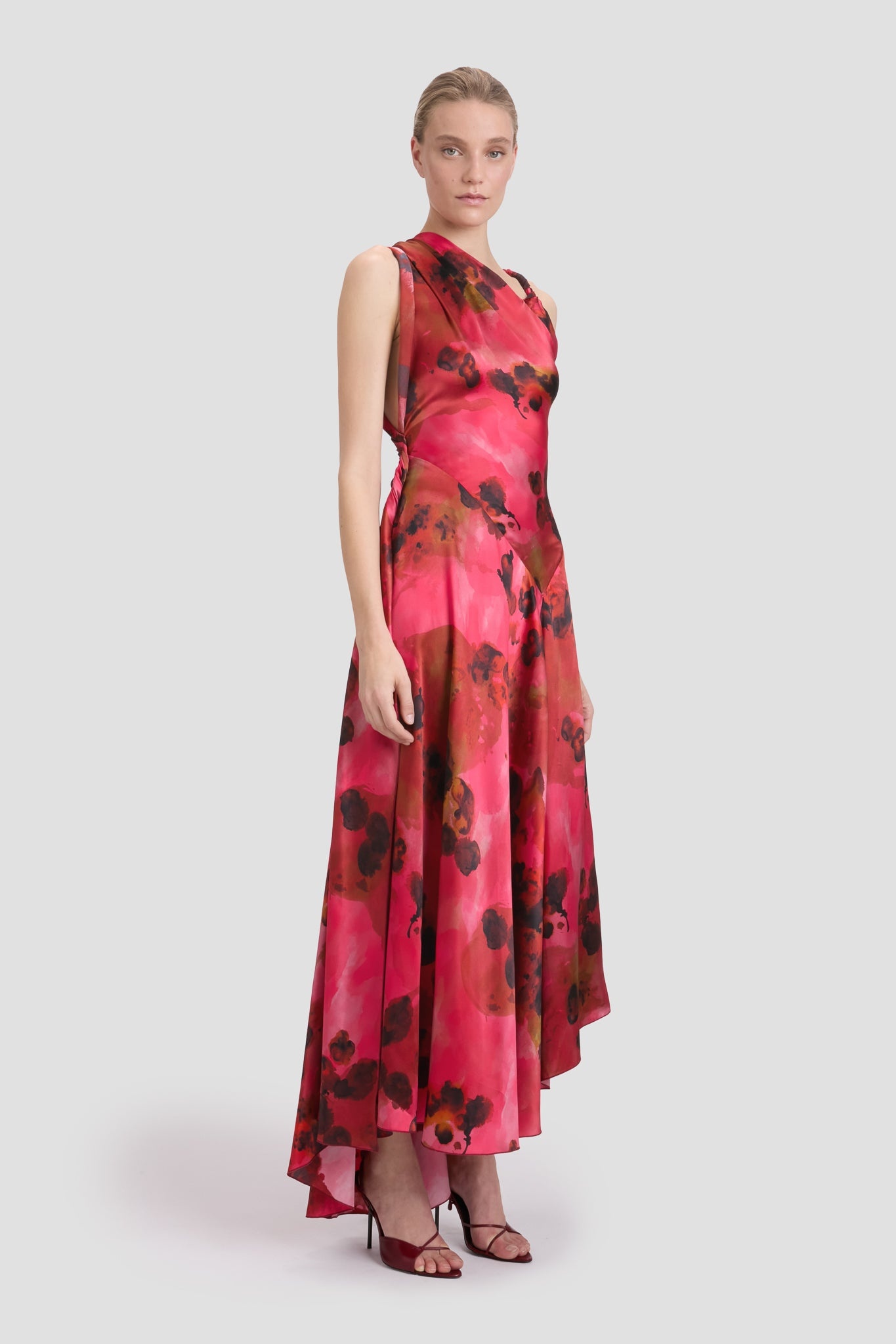 Sleeveless Draped Midi Dress In Raspberry Floral Print - 3