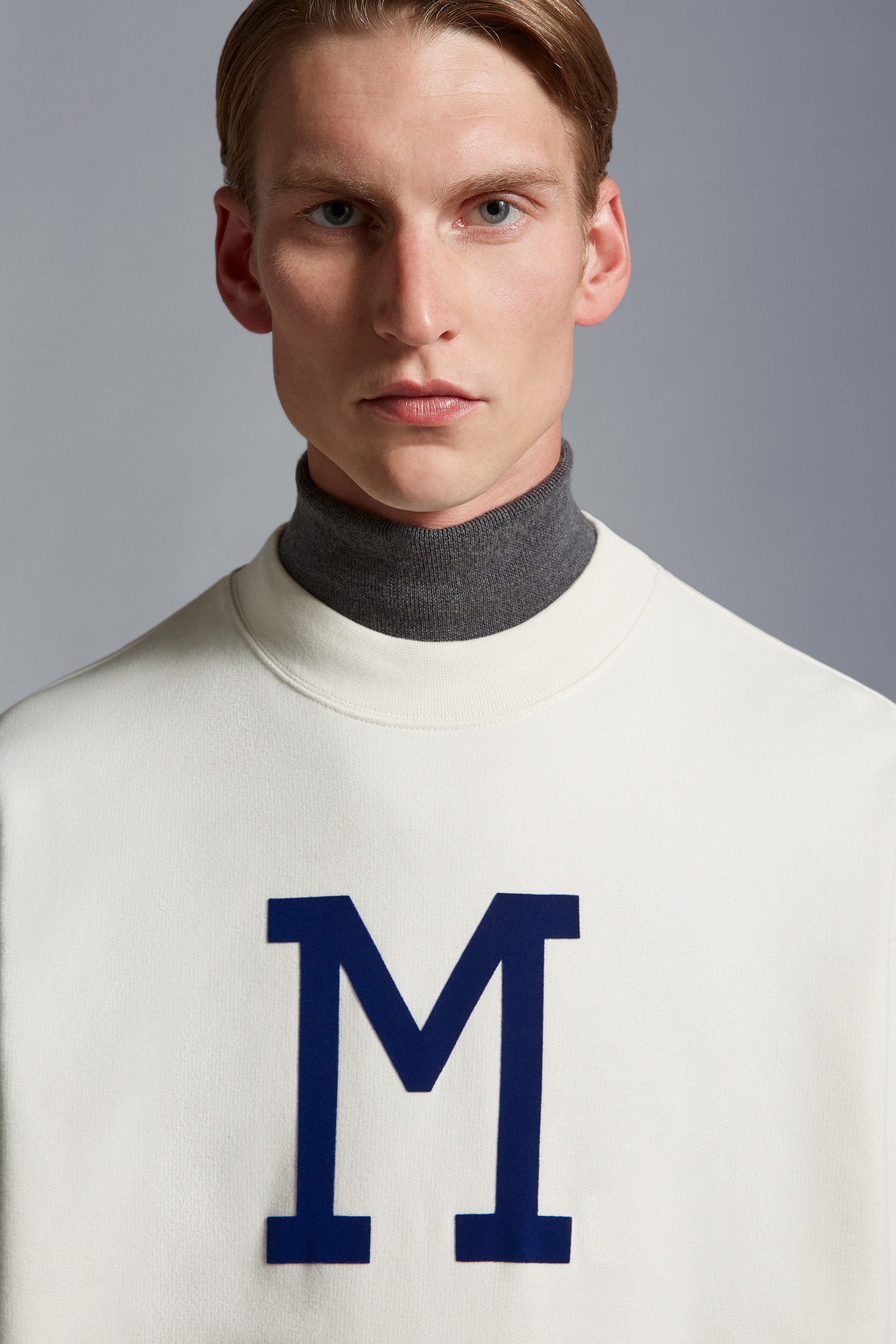 スウェット・トレーナー MONCLER Sweatshirt with shaded logo Moncler Monogram Sweatshirt | REVERSIBLE