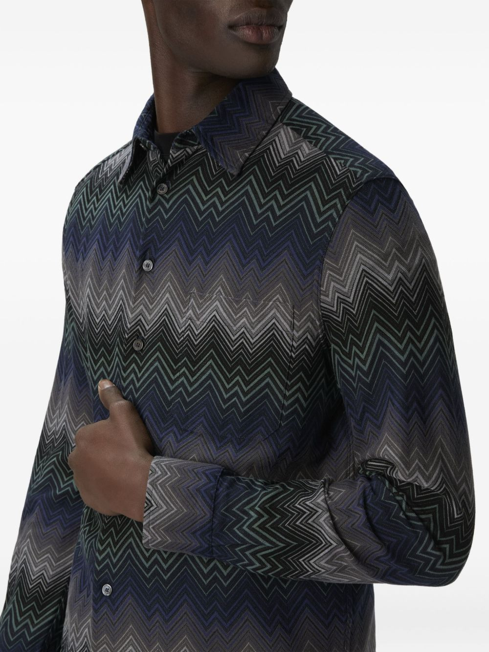 chevron-pattern long-sleeved shirt - 4