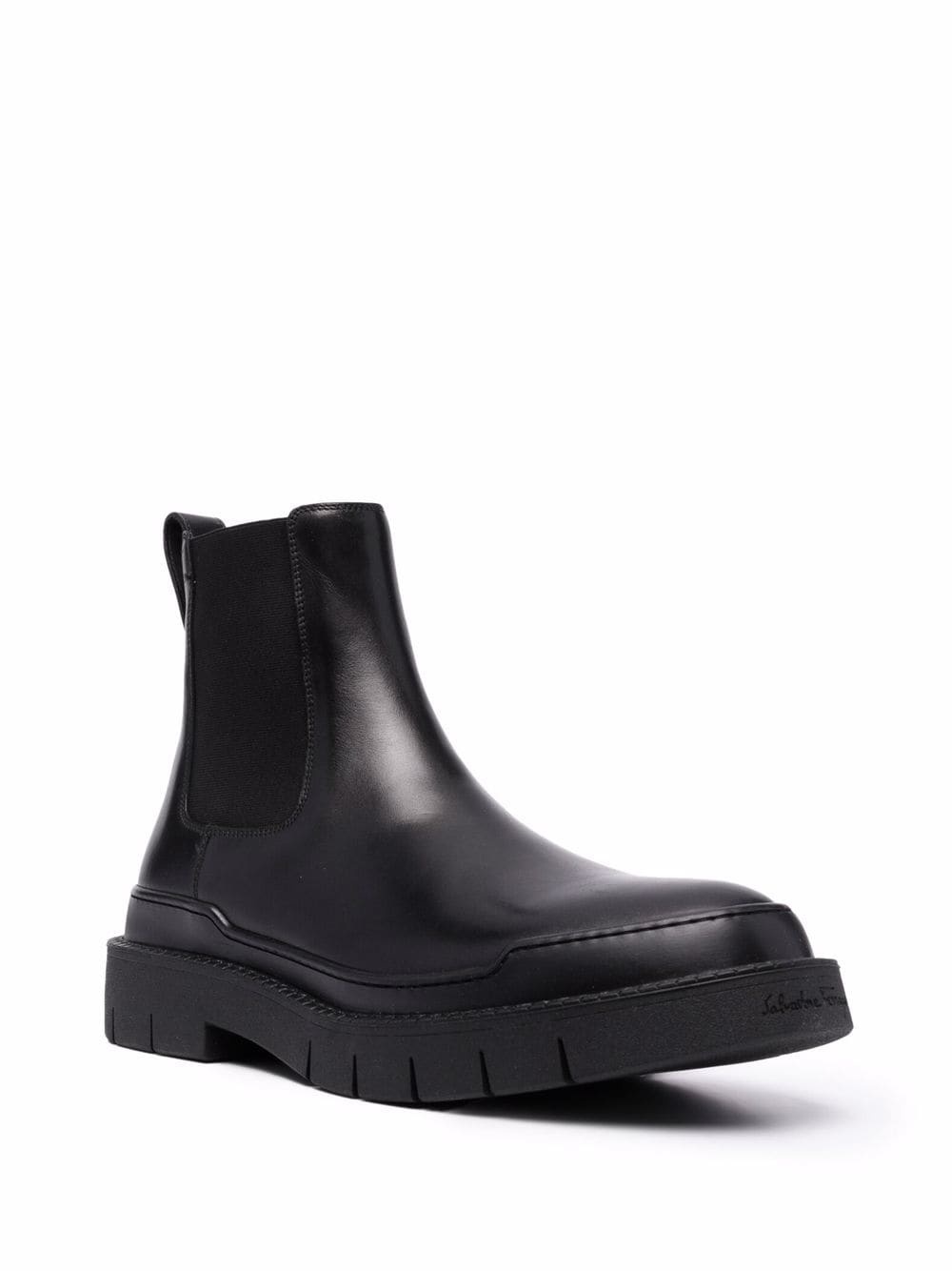 polished Chelsea boots - 2