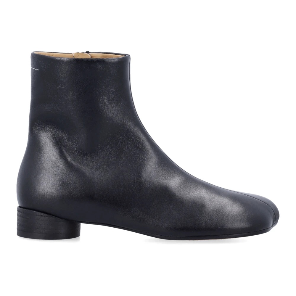 MM6 Maison Margiela BLACK CLOSED ANKLE BOOTS | miinto