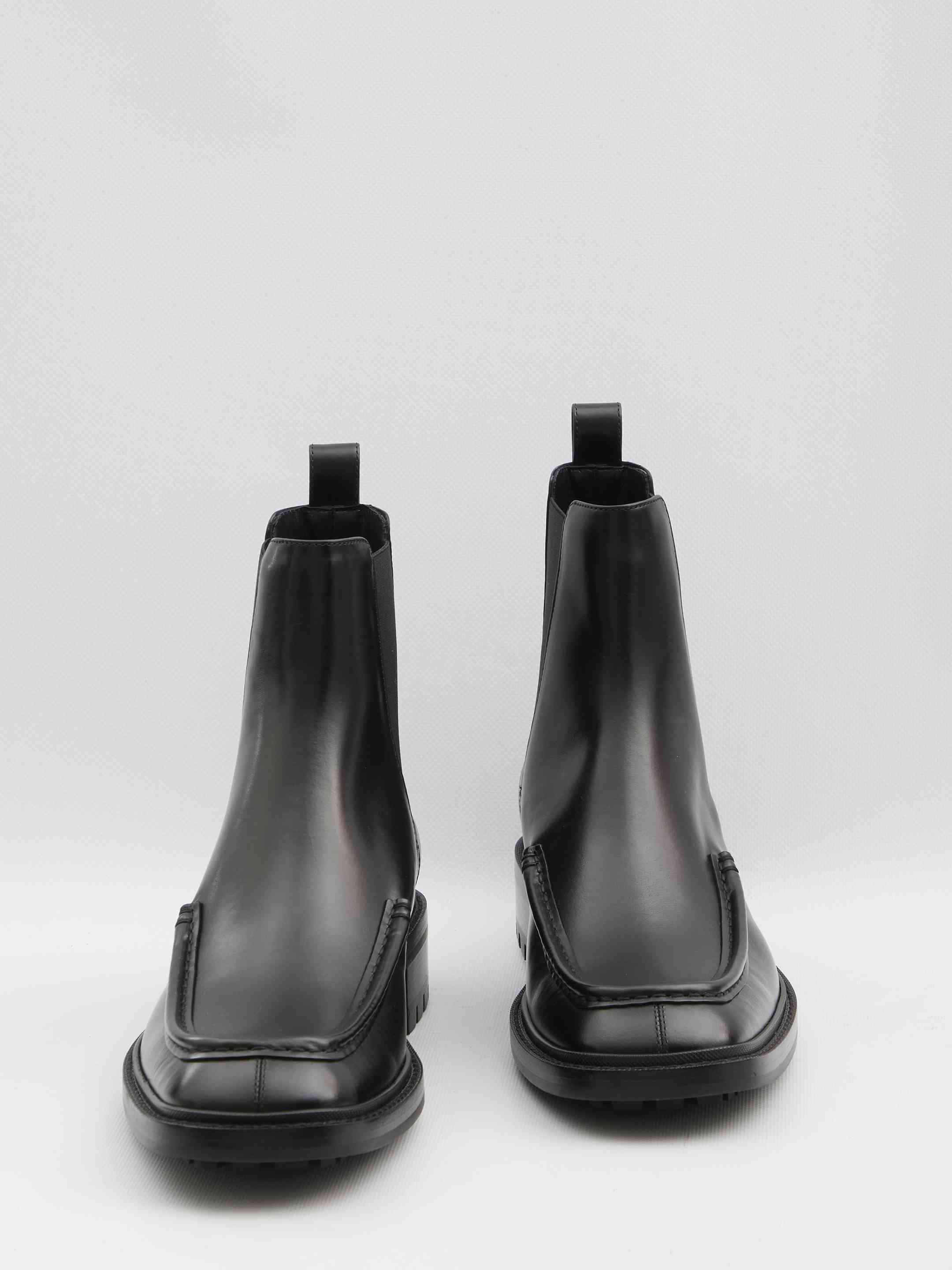 Saint Laurent Men Joe Chelsea Boots - 5