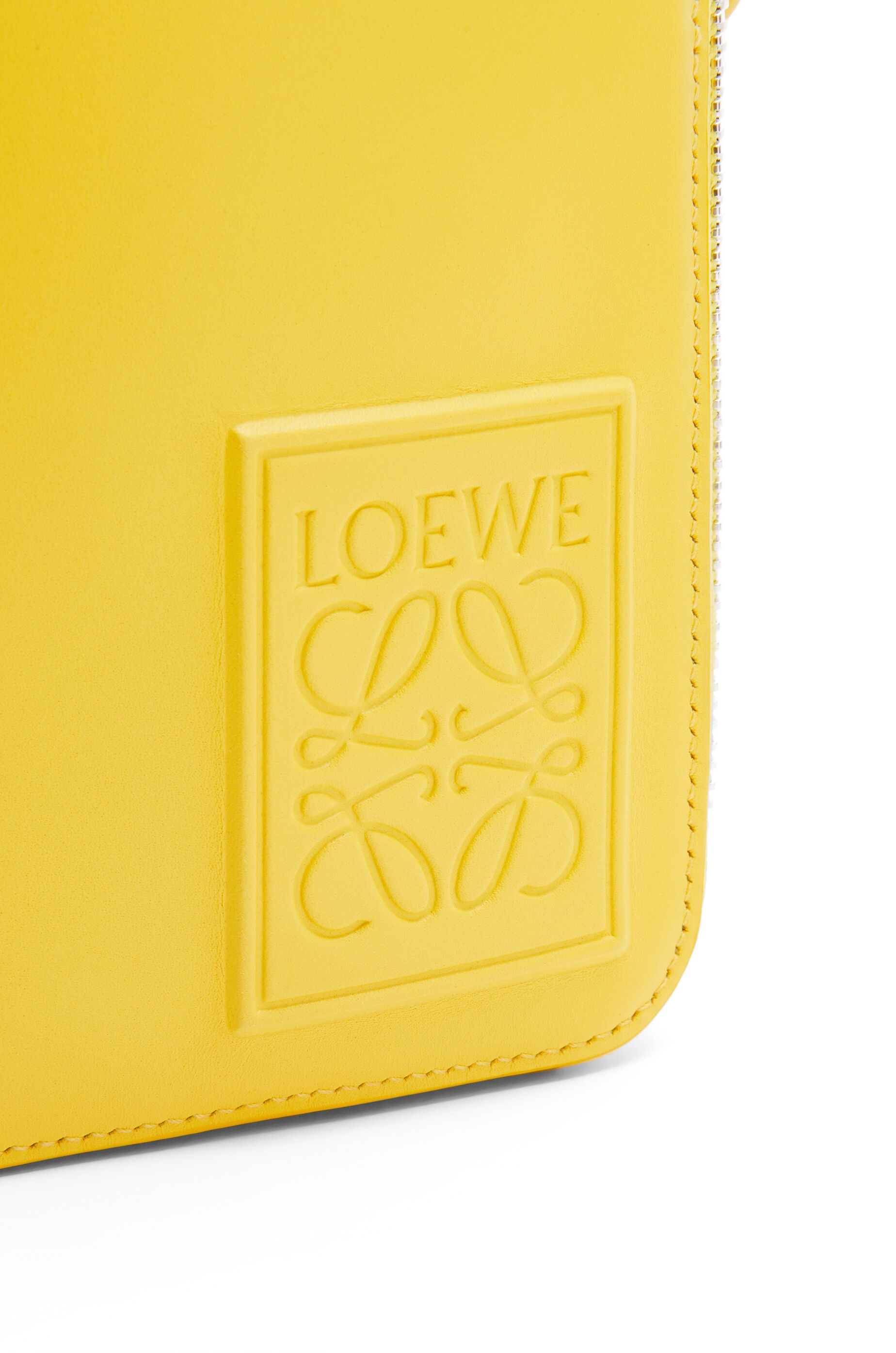 Vertical Crossbody Pocket in satin calfskin - 6