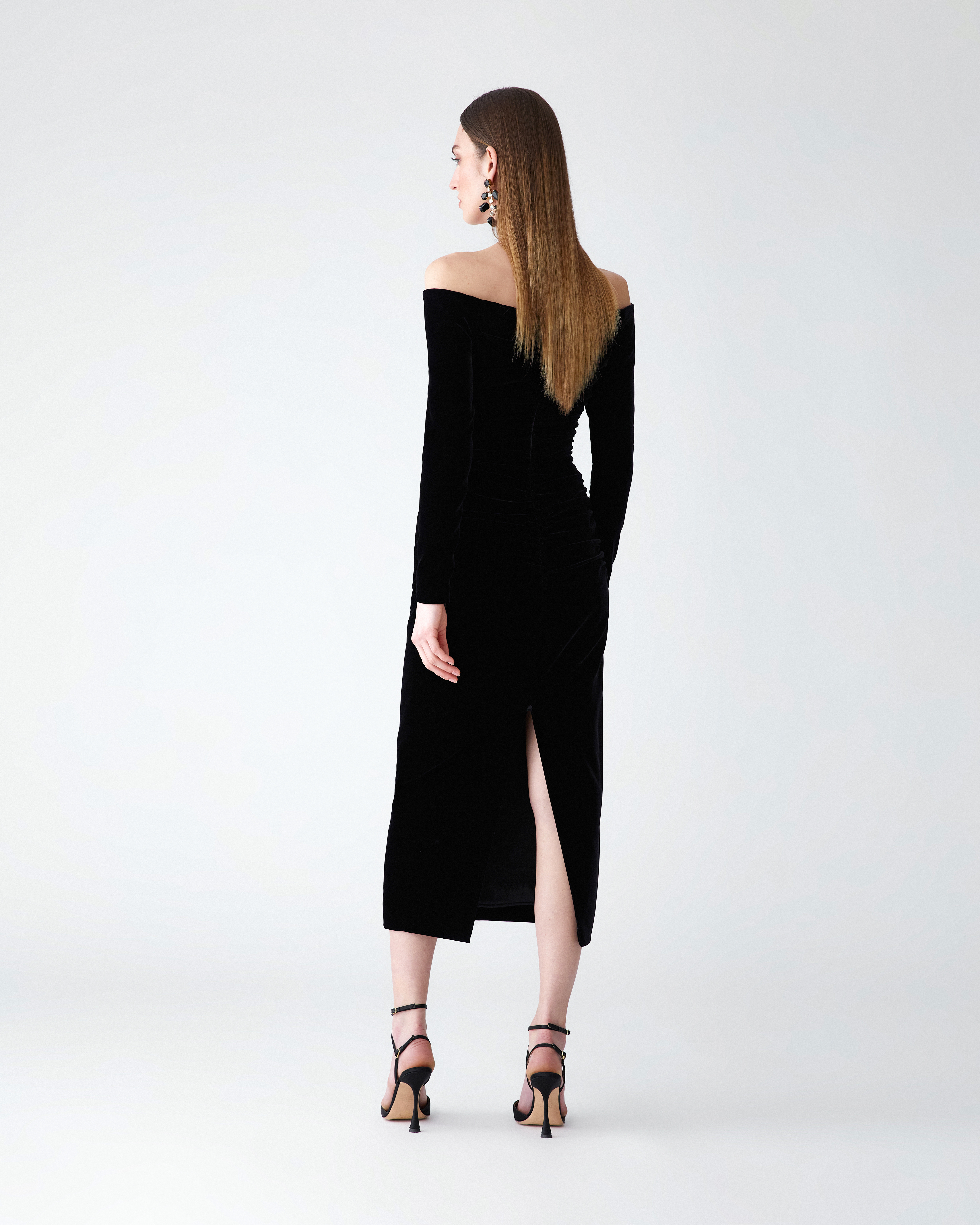 U-Neck Velvet Midi Dress - 3