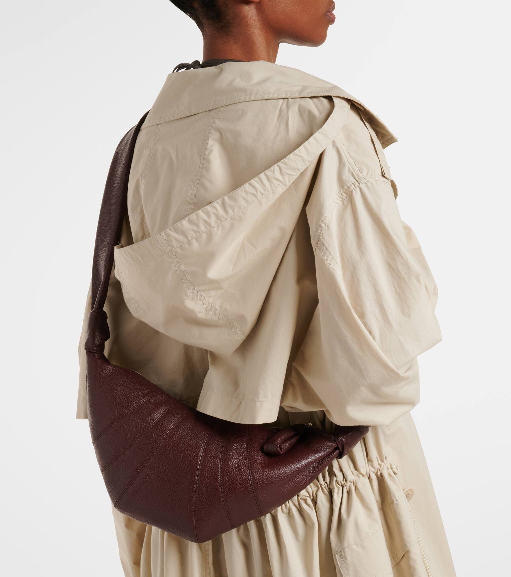 Croissant Small leather shoulder bag - 2