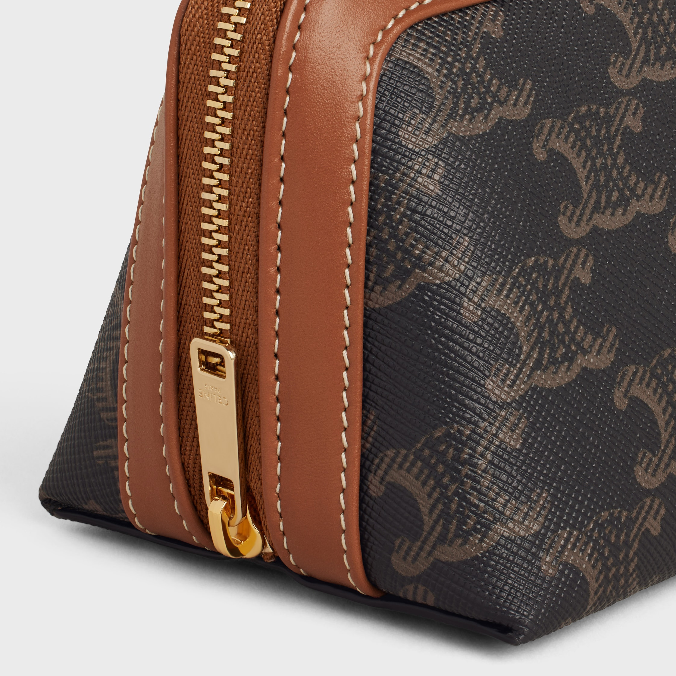SMALL COSMETIC POUCH IN TRIOMPHE CANVAS AND CALFSKIN - 4