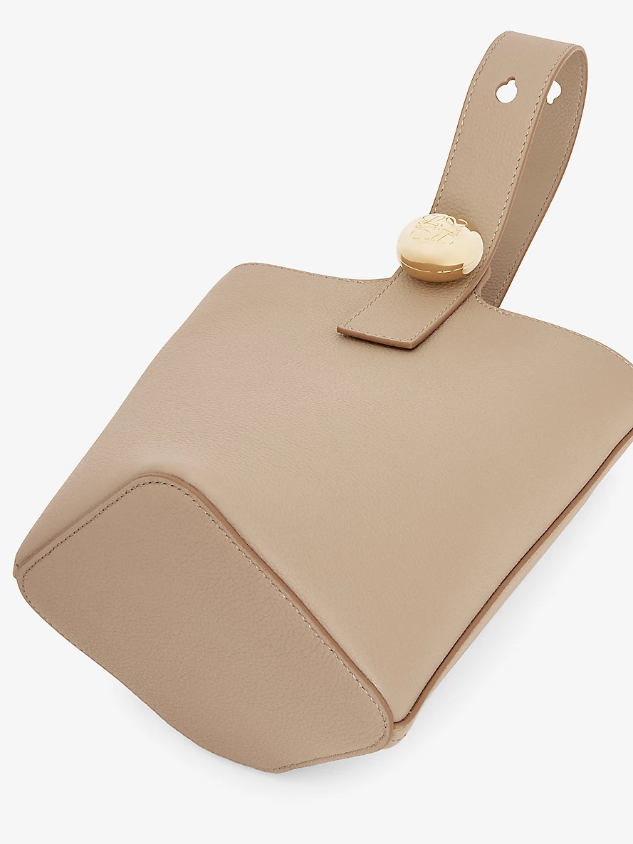 Pebble mini leather bucket bag - 8