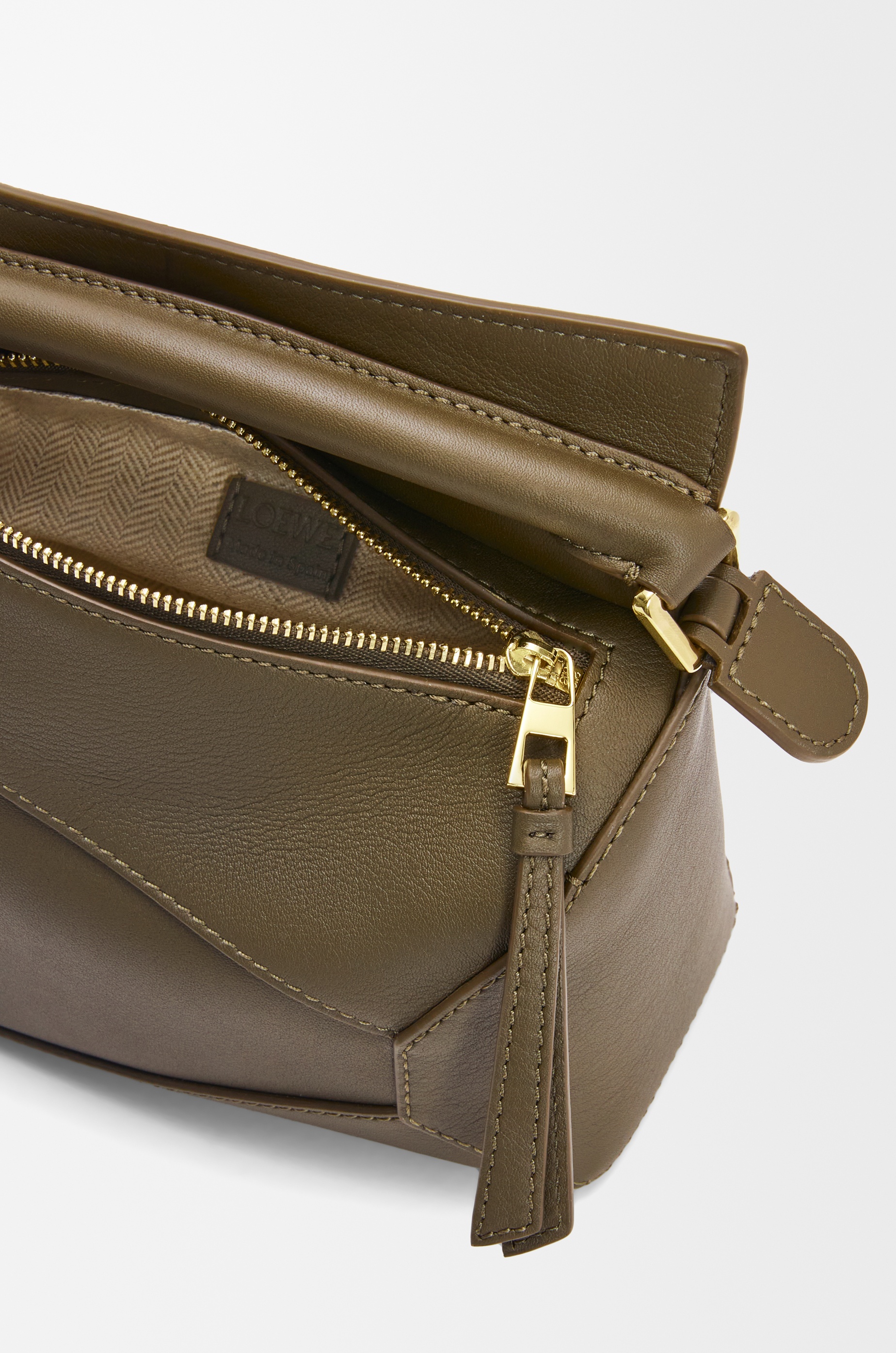 Mini Puzzle bag in classic calfskin - 8