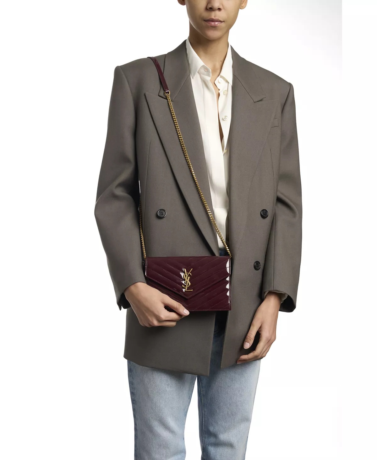 Cassandre Envelope Chain Wallet in Grain Leather - 3