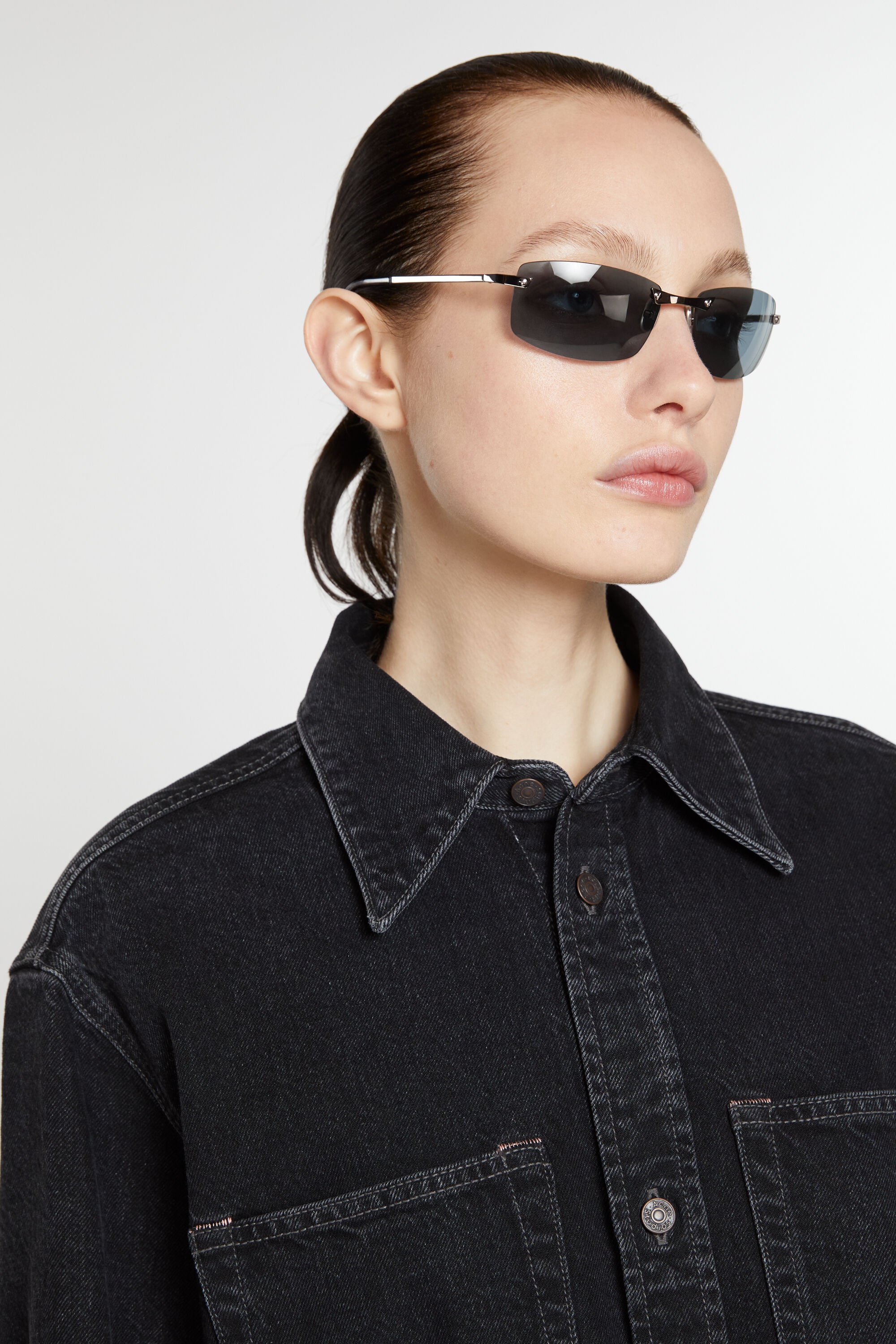 Tinted sunglasses - Black - 3