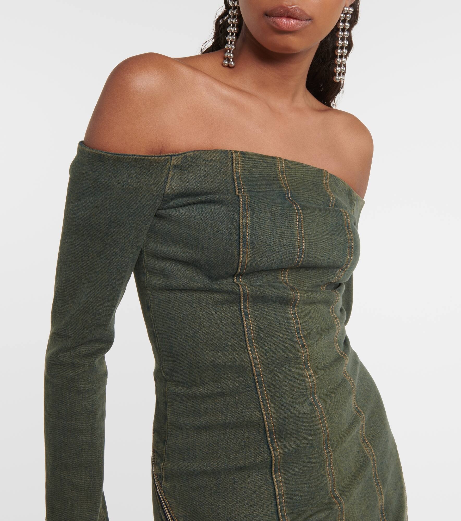 Off-shoulder denim minidress - 4
