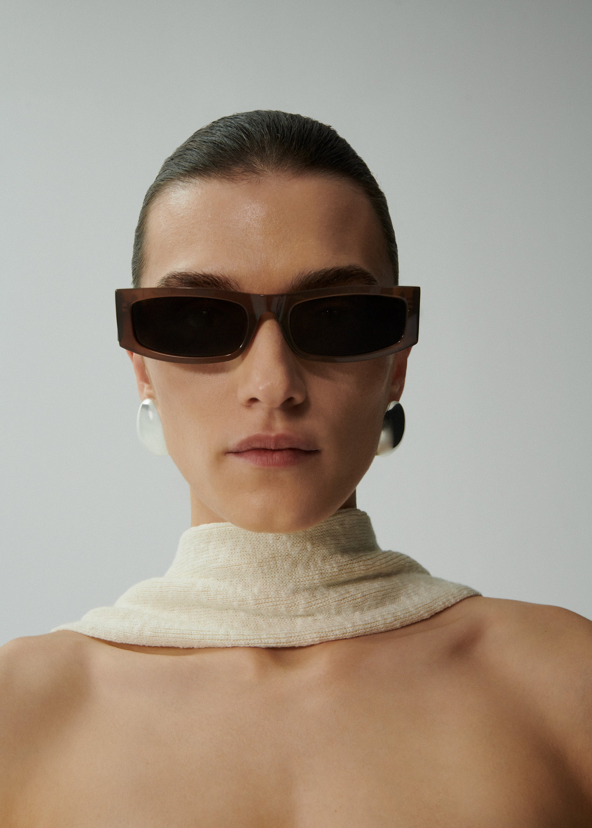 Rectangular sunglasses in brown - 4
